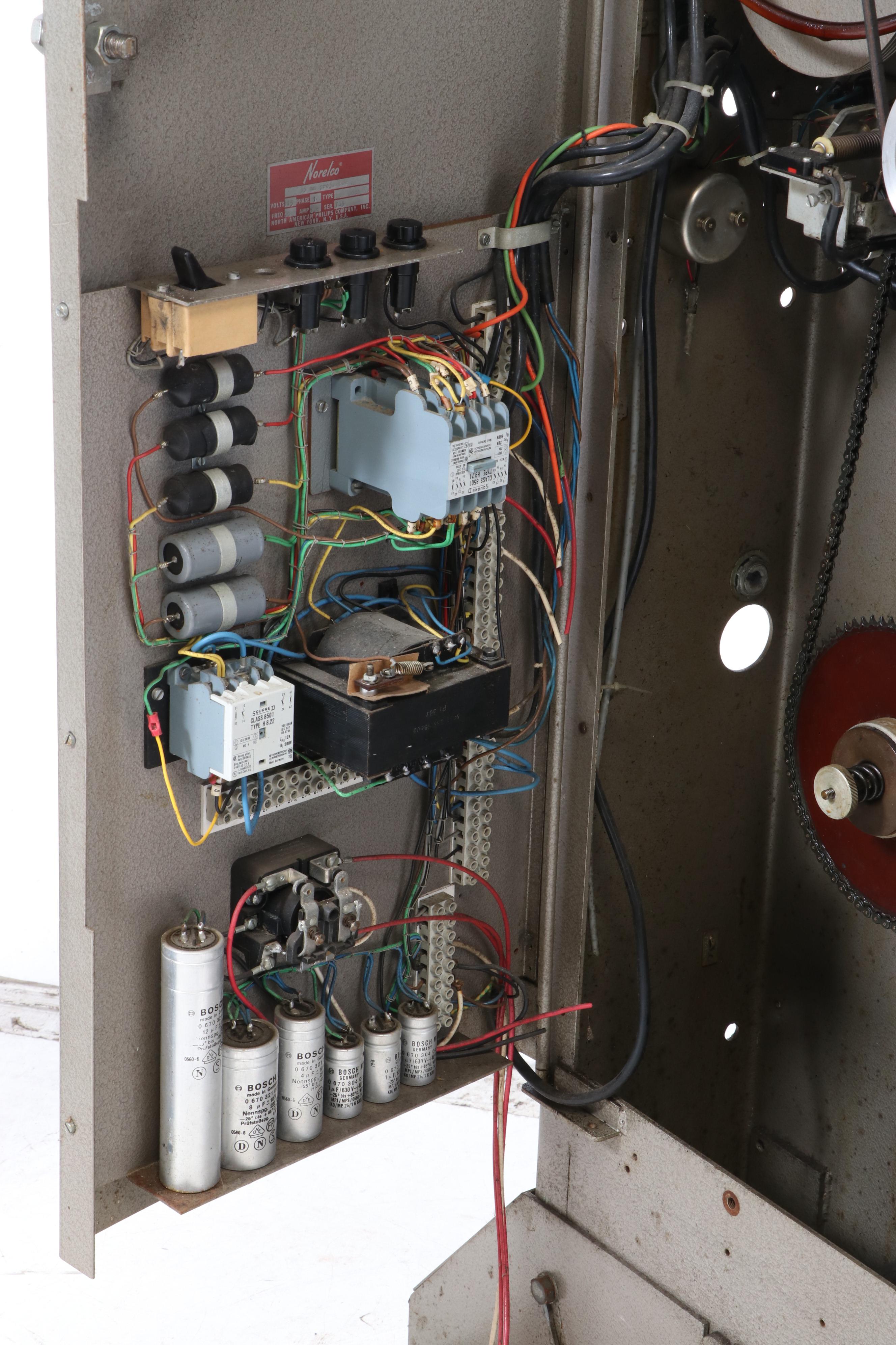 Norelco FP 20 RR 35mm Projector, Vintage