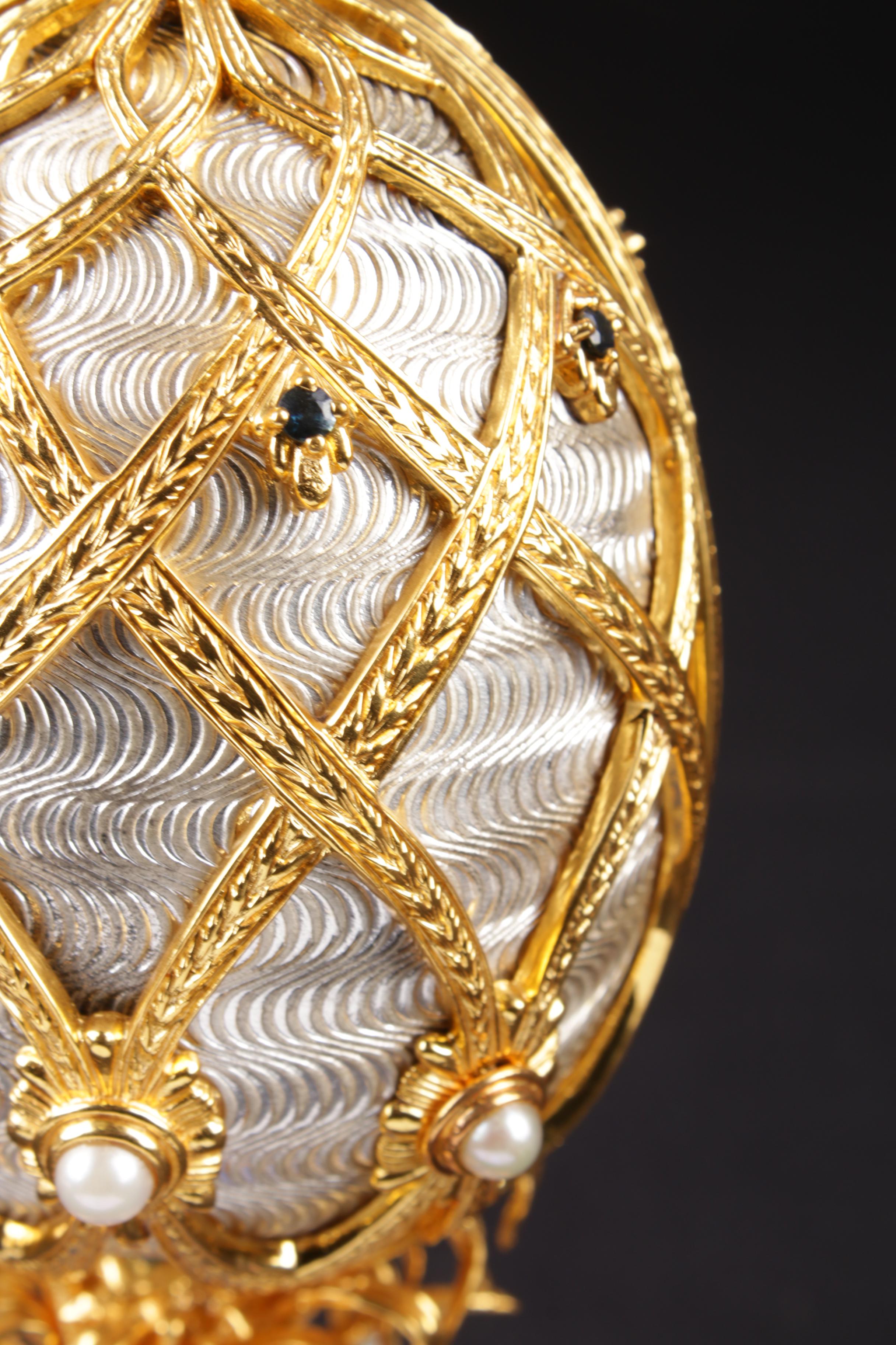 House of Fabergé for Franklin Mint Sterling Silver "The Fabergé Swan Lake Egg"