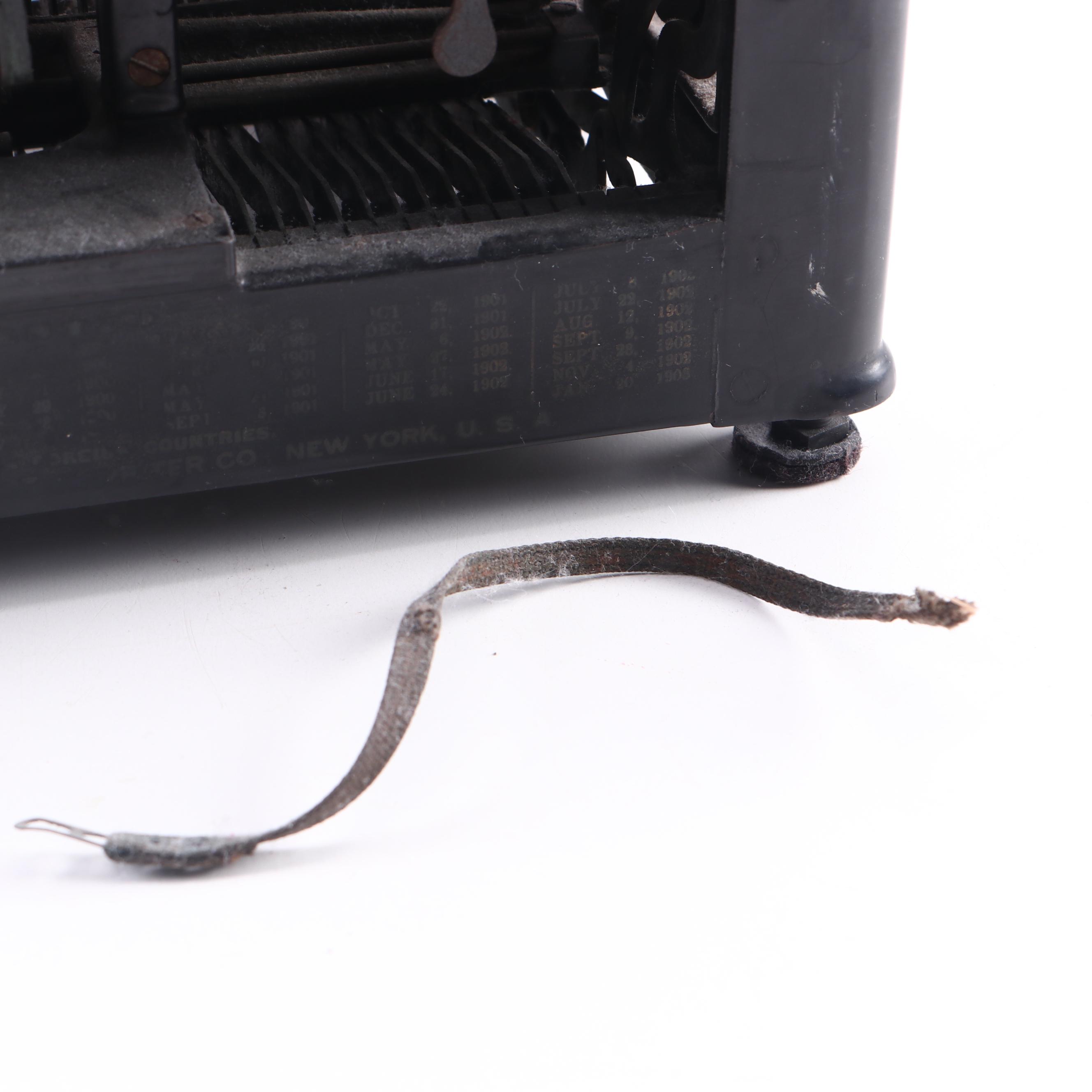 Underwood Cast Iron Typewriter, Early 20th-Century