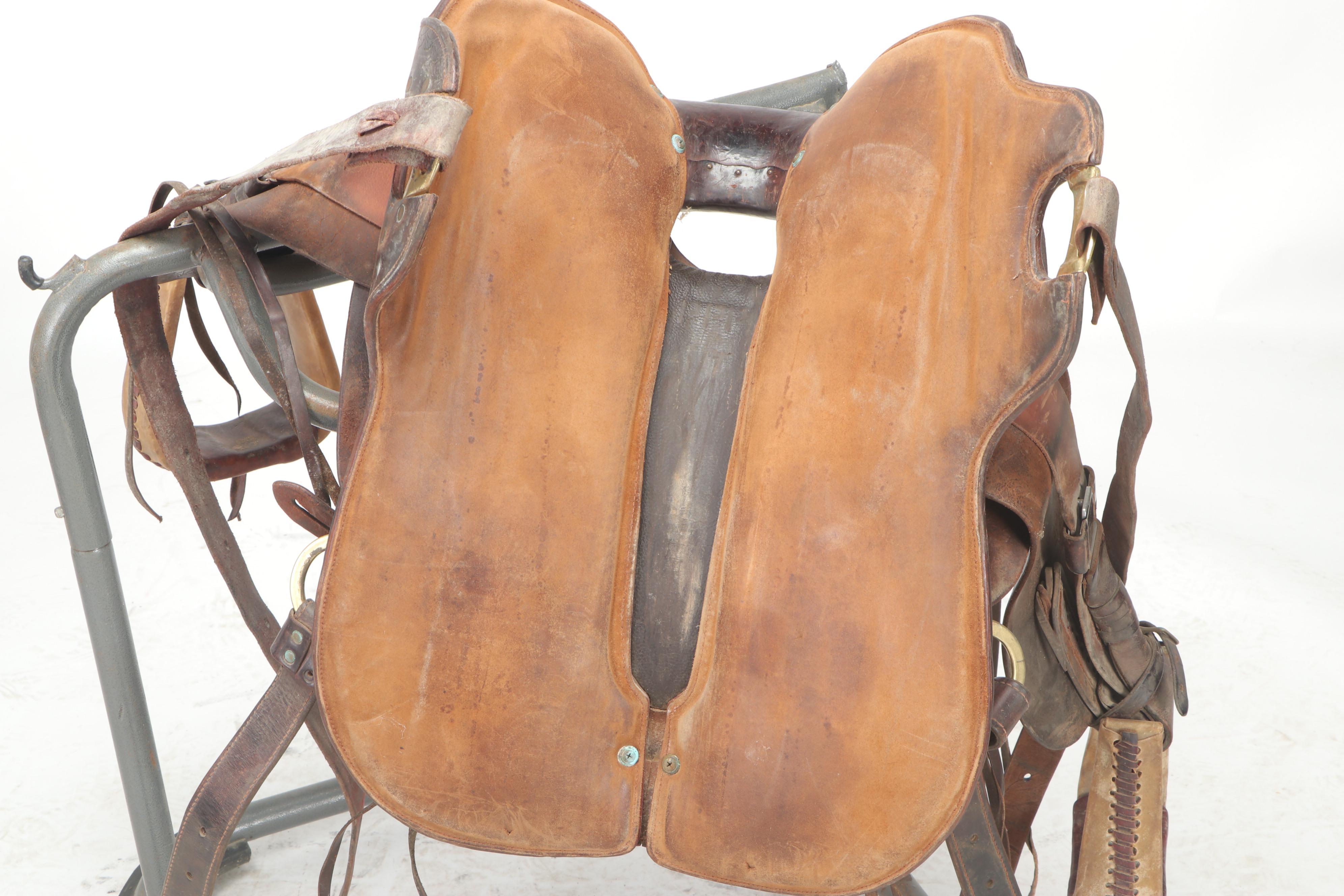 Parelli Dark Brown Equiflex Western Saddle