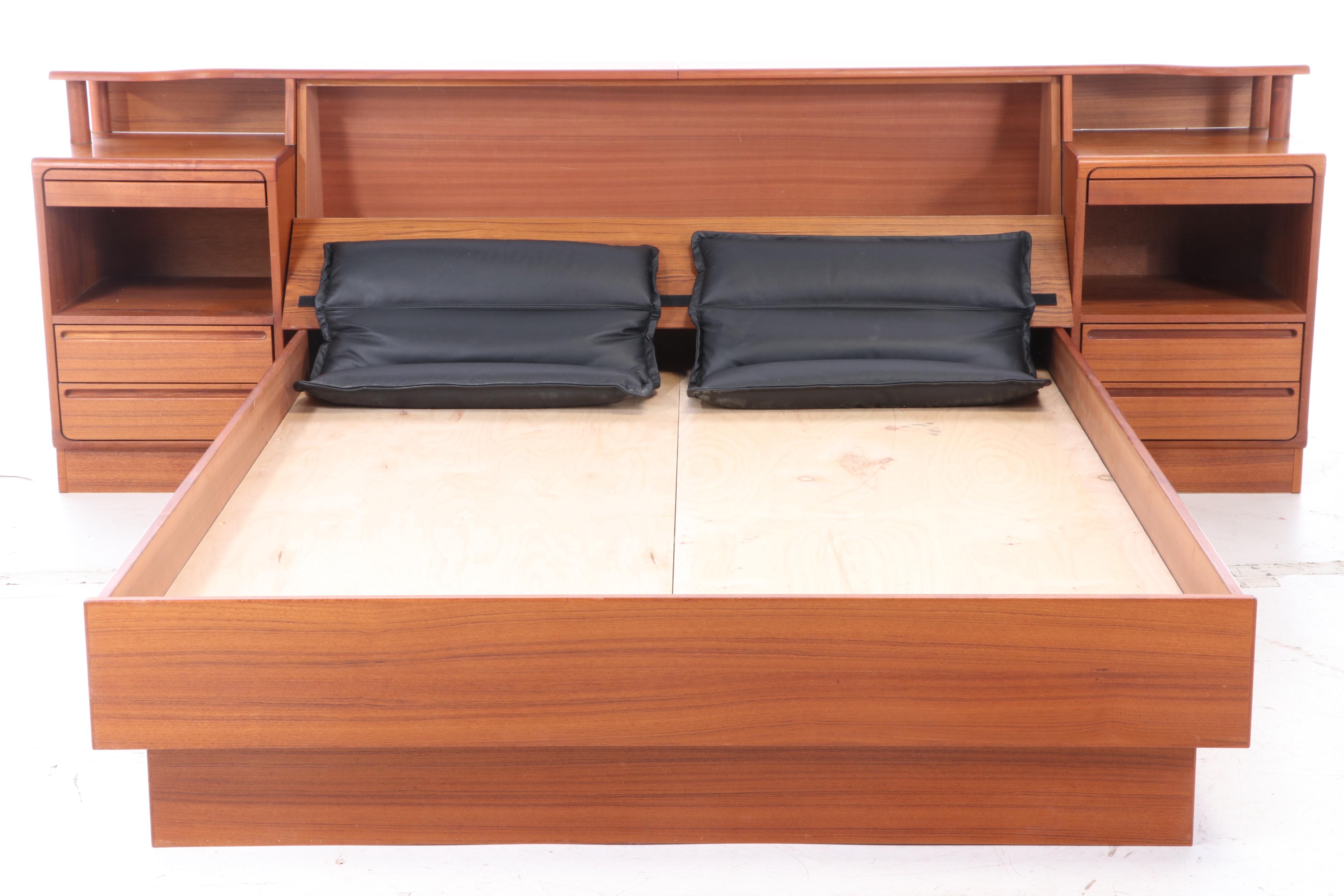 Tørring Danish Modern Teak Queen Headboard and Frame