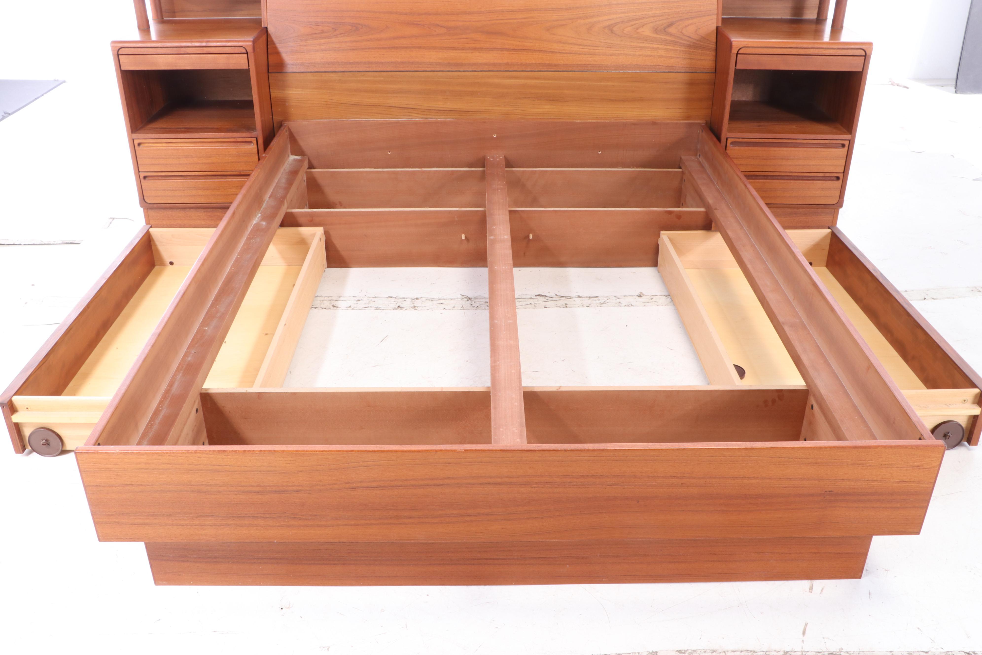 Tørring Danish Modern Teak Queen Headboard and Frame