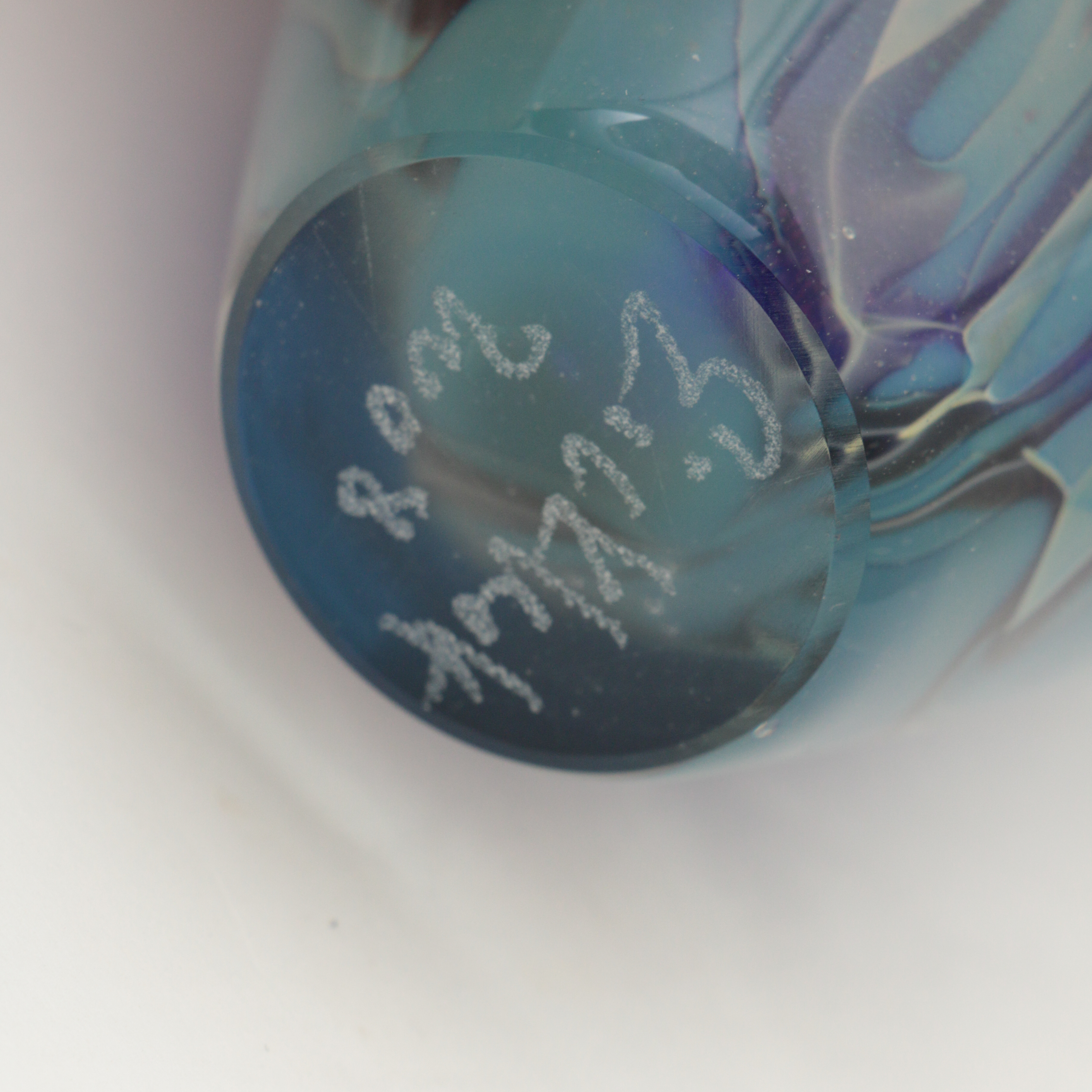 Robert Eickholt Hand Blown Art Glass Vase