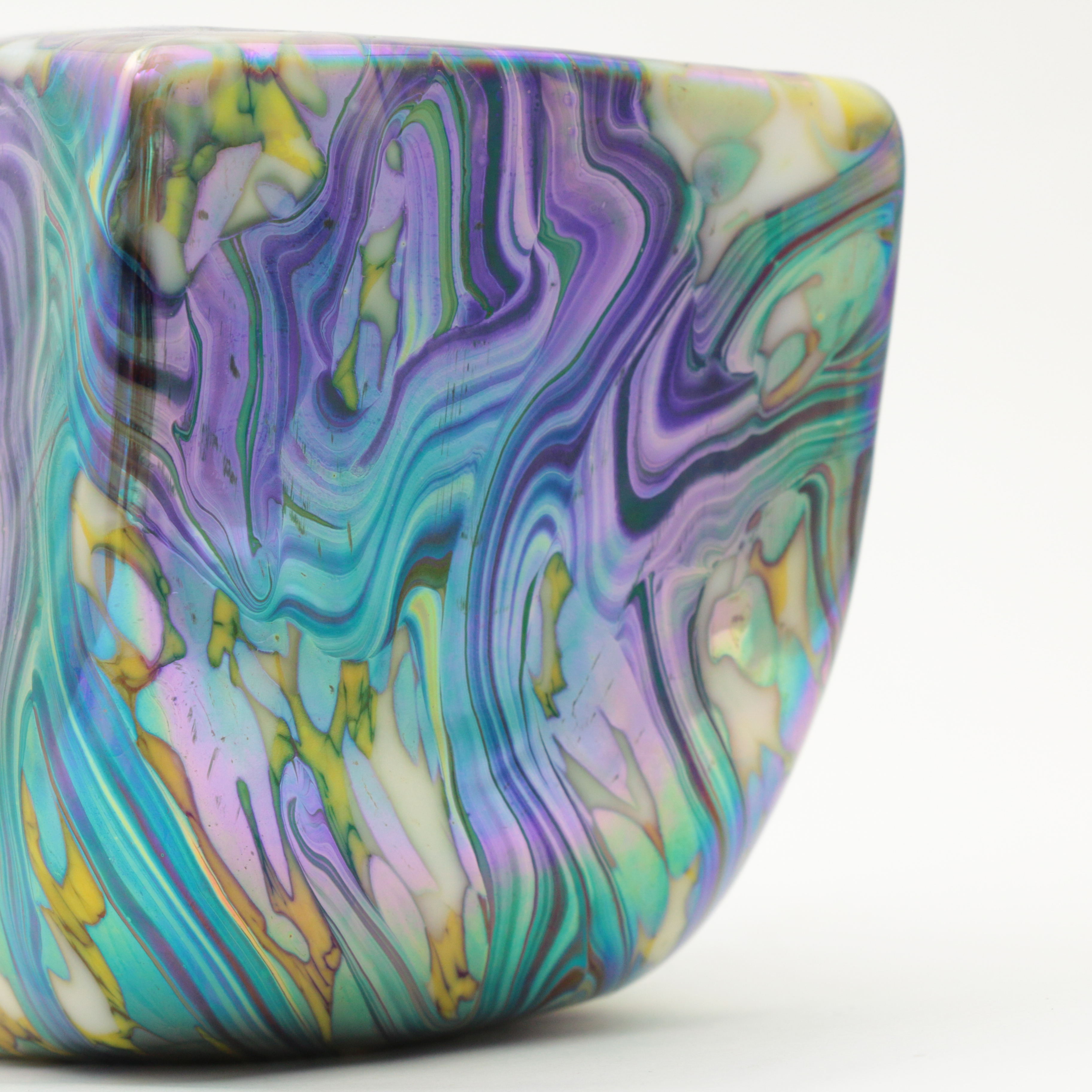 Robert Eickholt Hand Blown Iridescent Art Glass Paperweight
