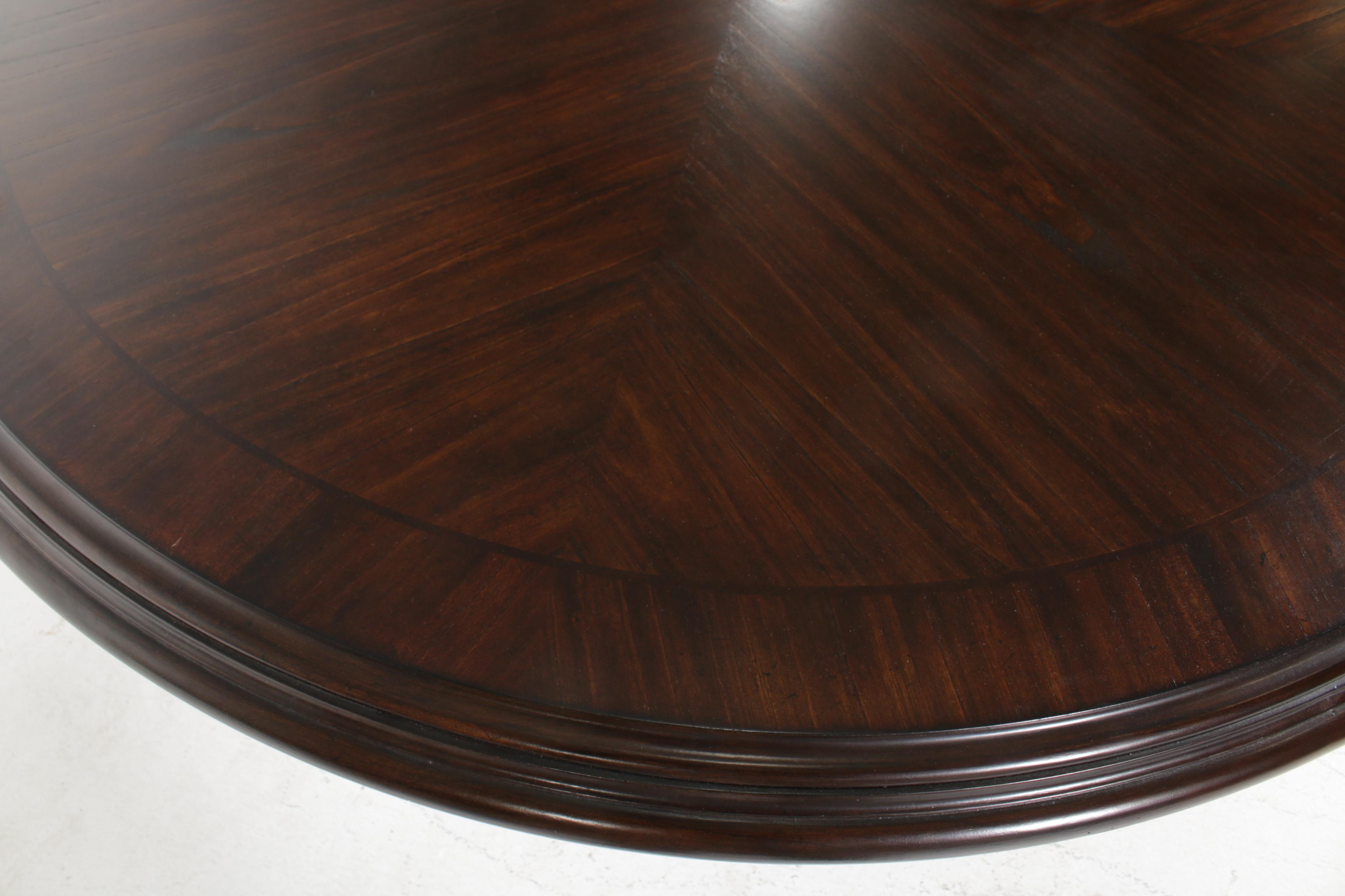 Contemporary Havertys "Villa Sonoma" Round Dining Table with Six Chairs