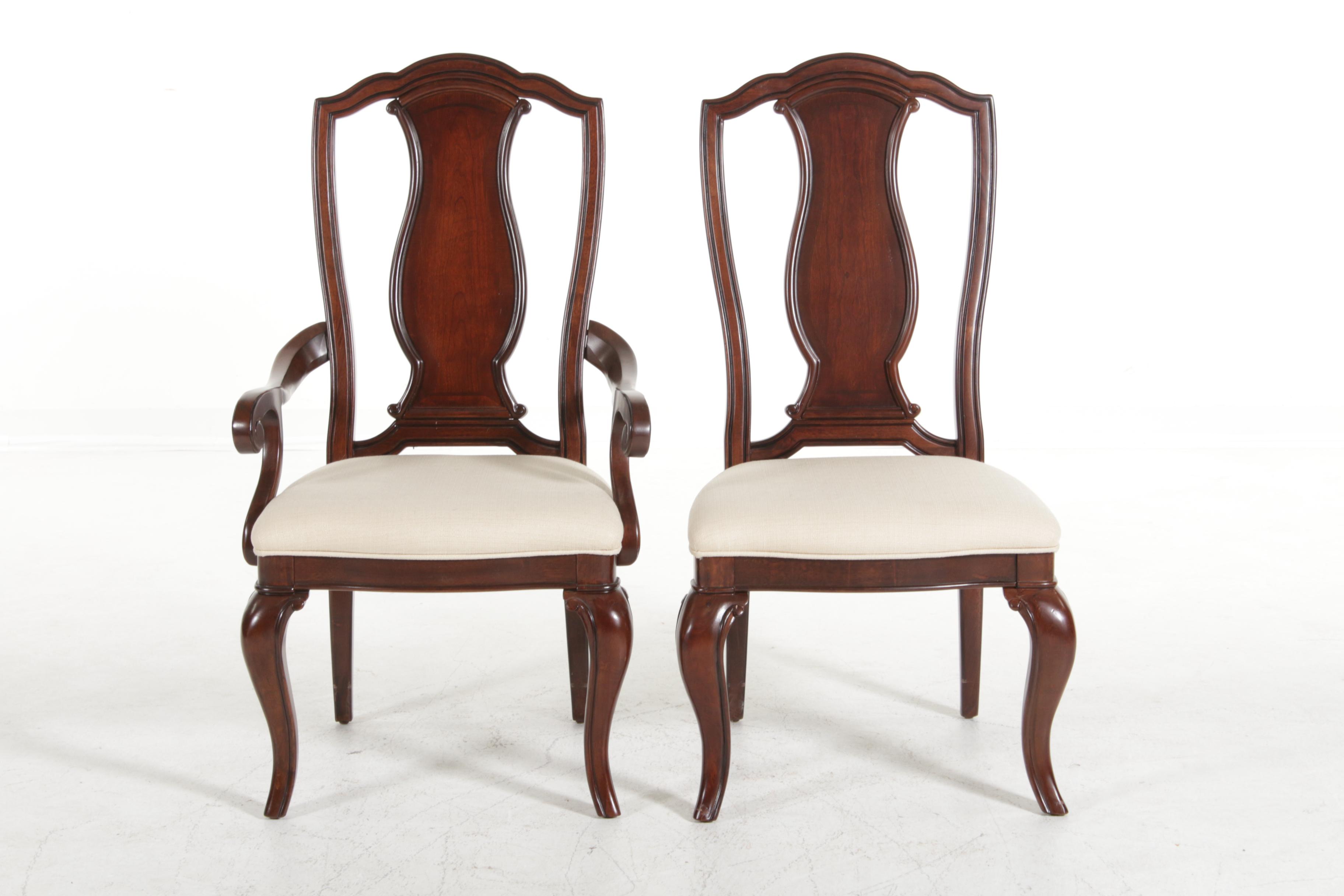 Contemporary Havertys "Villa Sonoma" Round Dining Table with Six Chairs