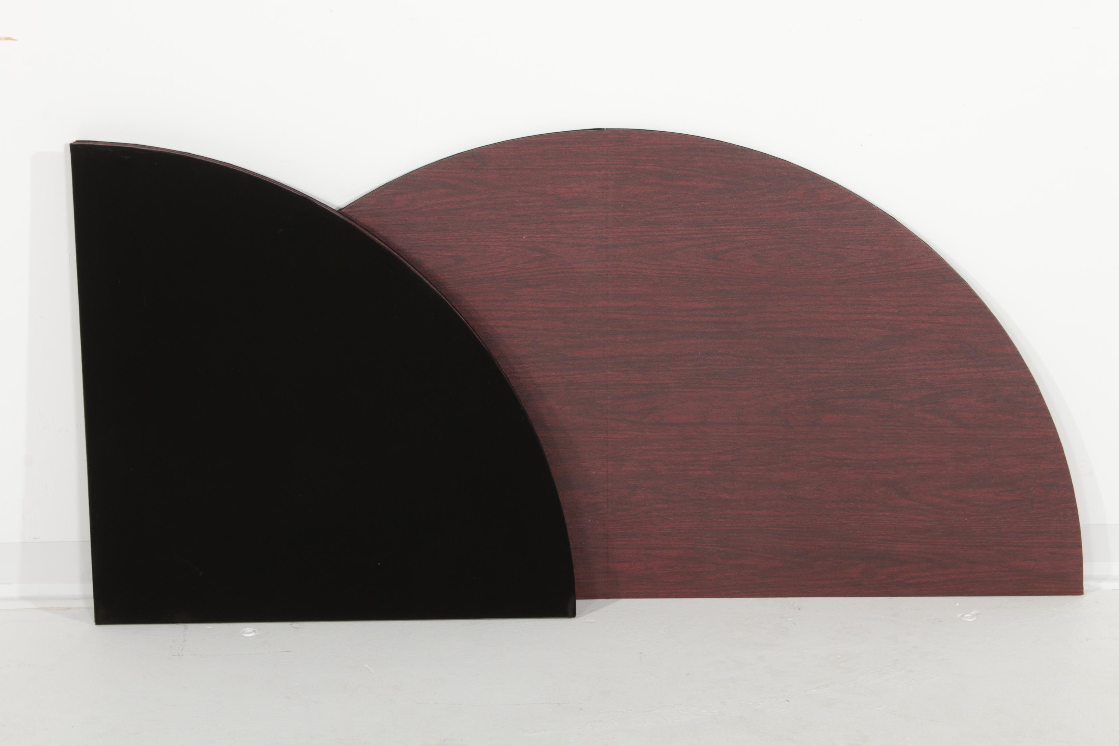 Contemporary Havertys "Villa Sonoma" Round Dining Table with Six Chairs