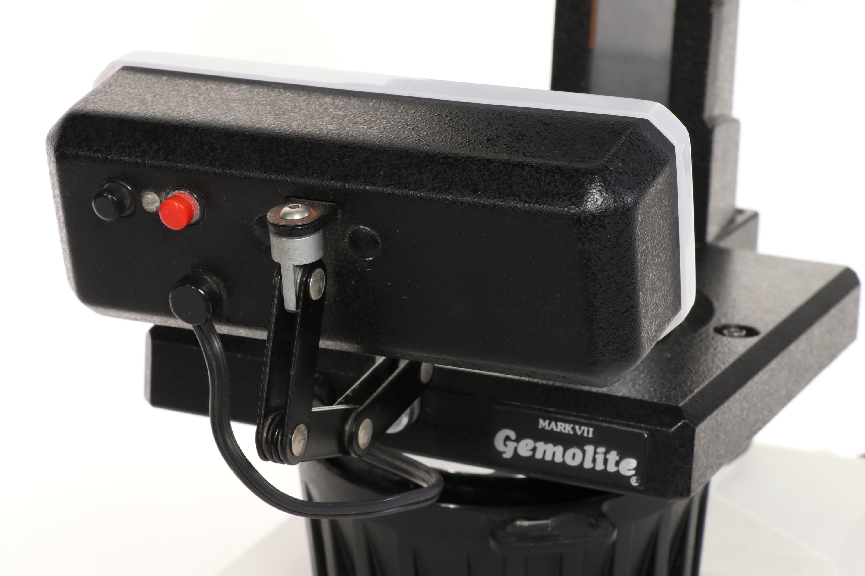 GIA Gemology Leica Gemolite Stereo Zoom Microscope with Plastic Cover