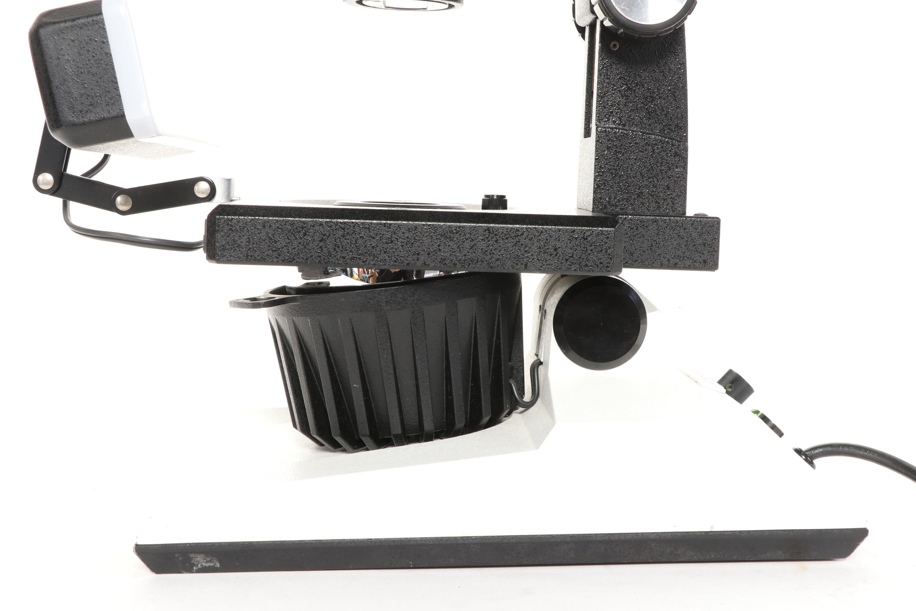 GIA Gemology Leica Gemolite Stereo Zoom Microscope with Plastic Cover