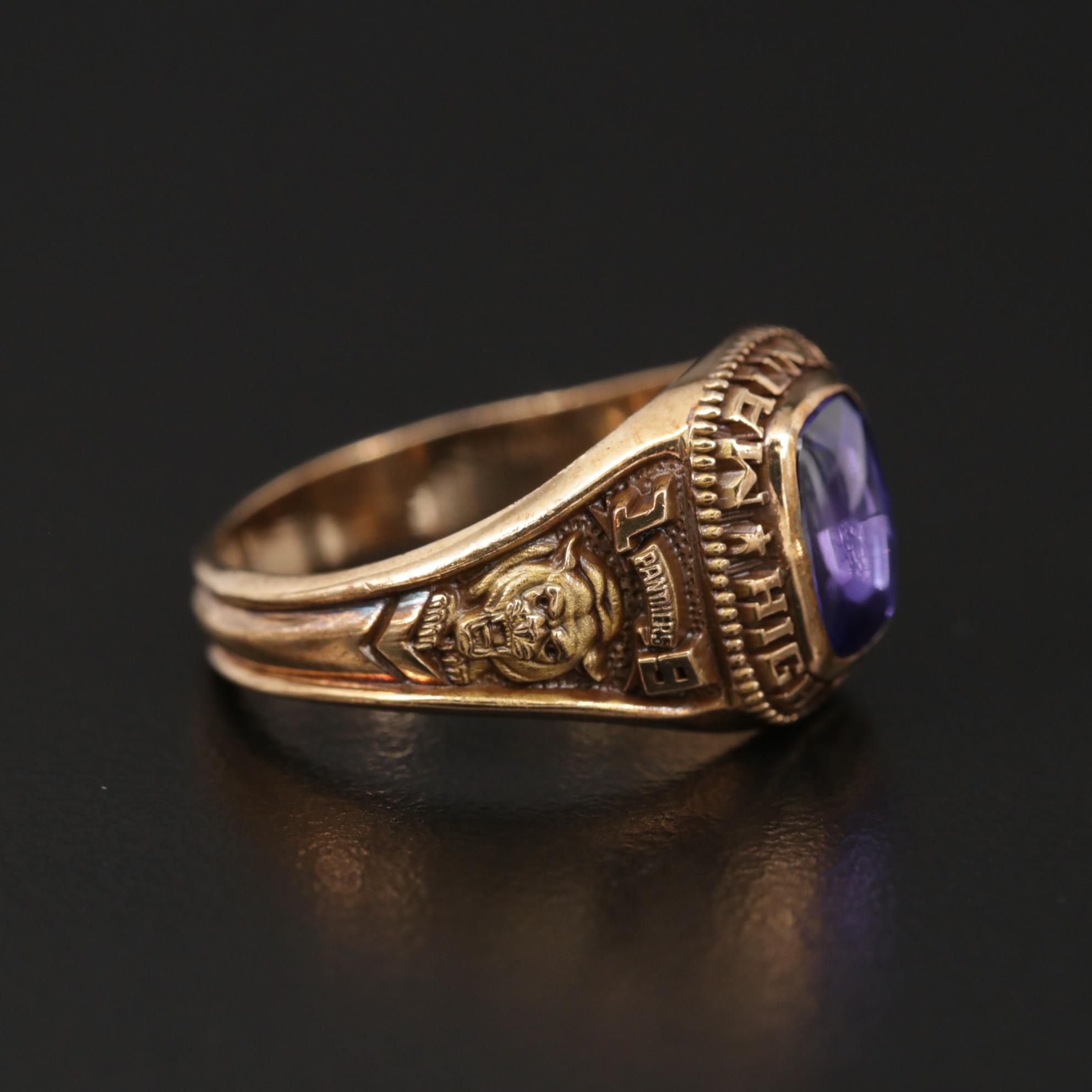 Vintage Herff Jones Co. 10K Gold Synthetic Sapphire Class Ring