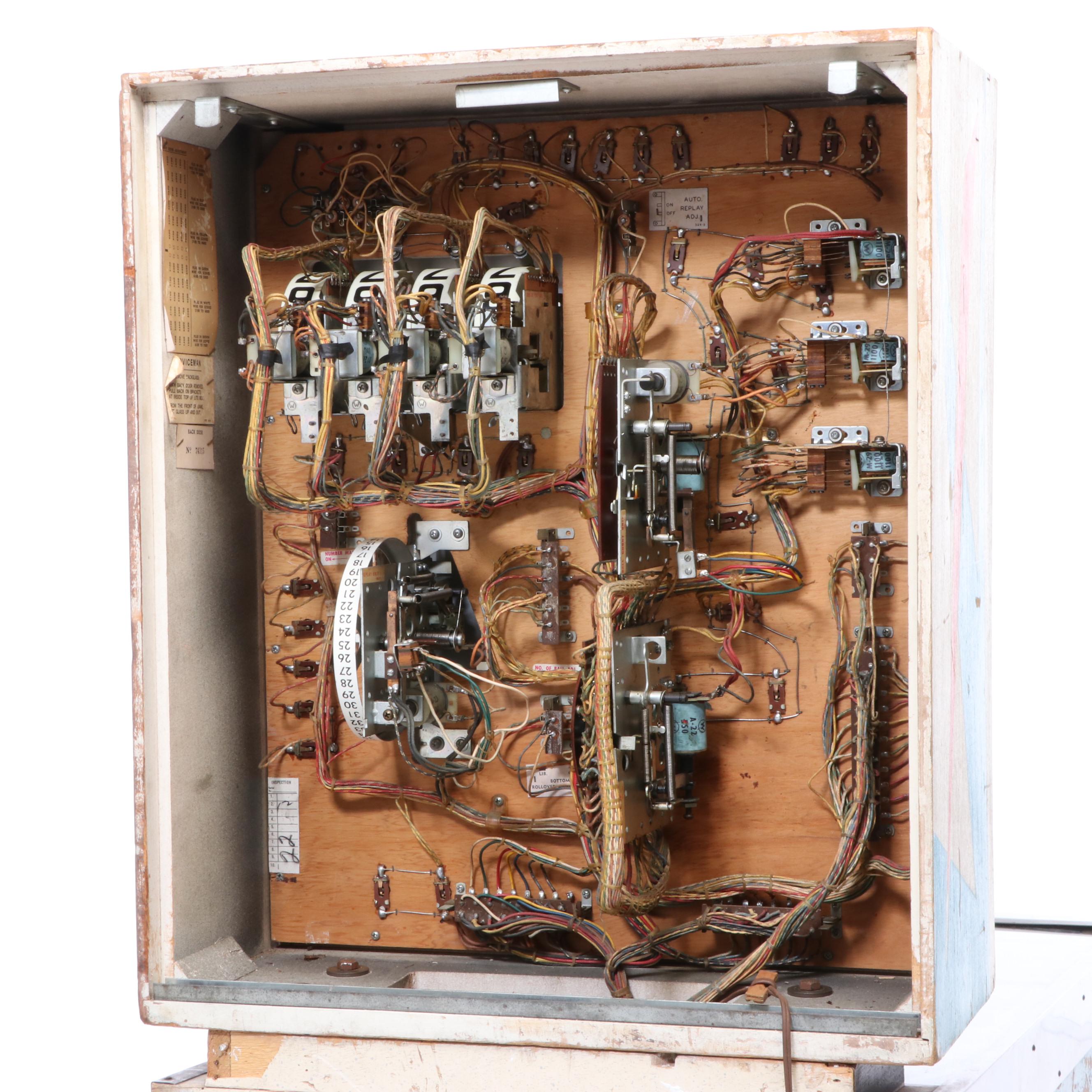 Williams "Magic City" Pinball Machine