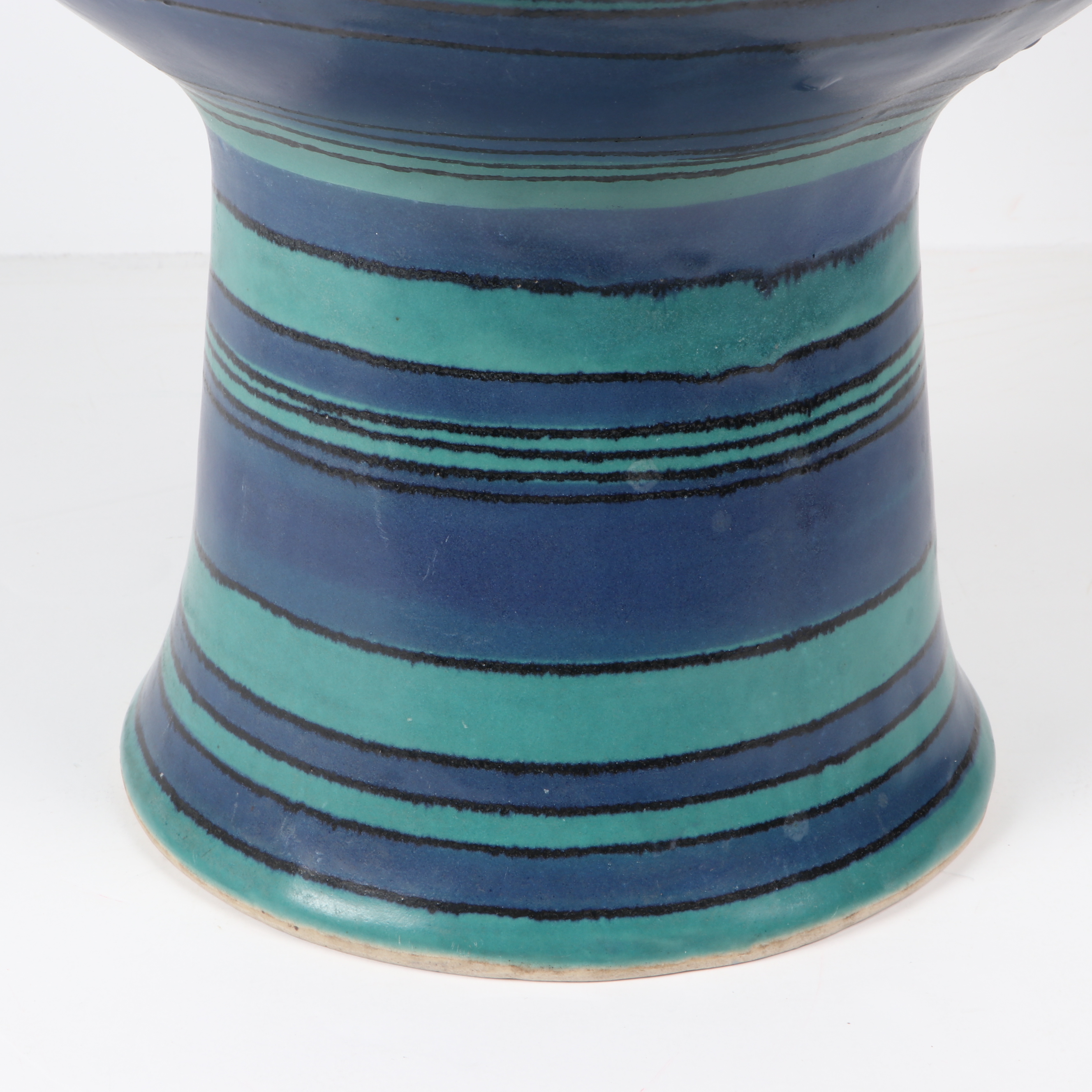 Glidden Pottery Fong Chow Vessel