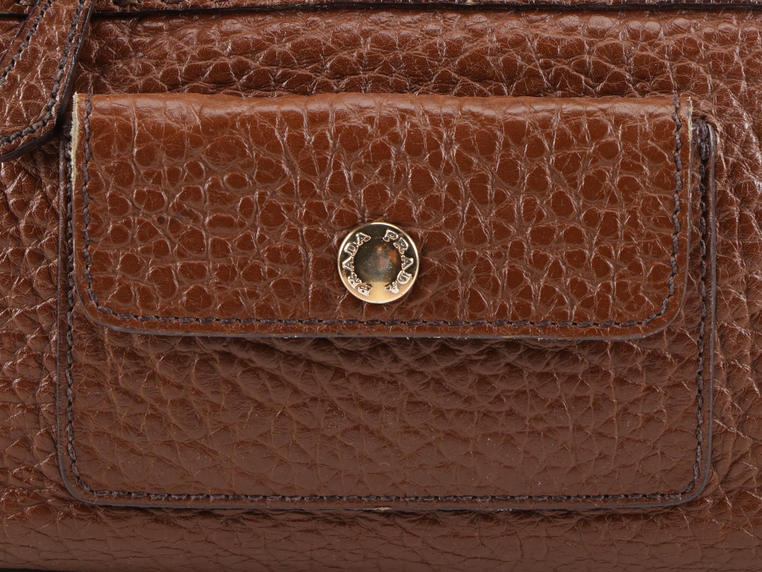 Prada Shoulder Bag in Brown Grained Leather with Berlino Oxblood Leather Lining