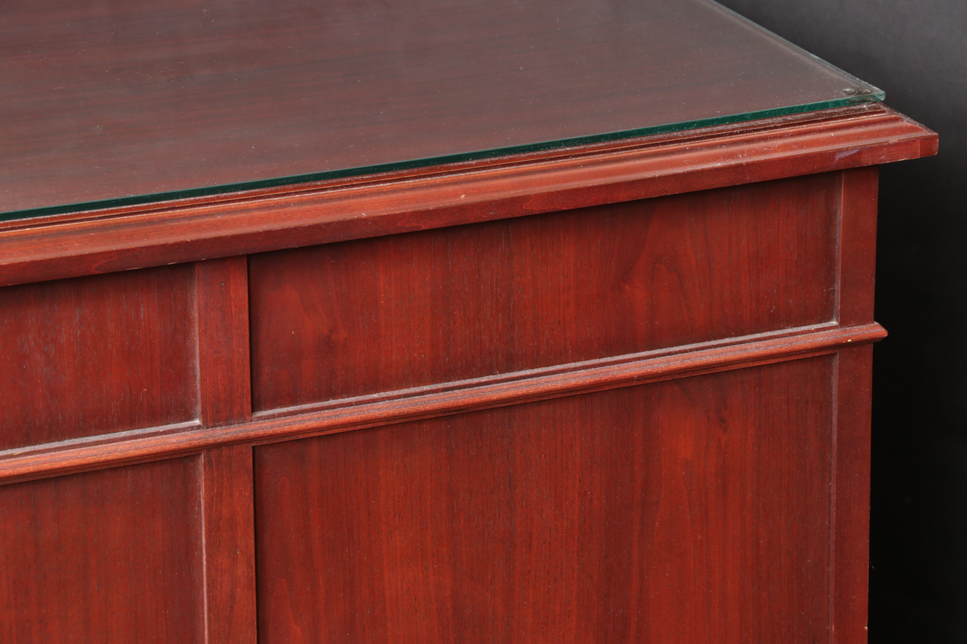 Kimball Furniture Mahogany-Veneered and Stained Double-Pedestal Desk