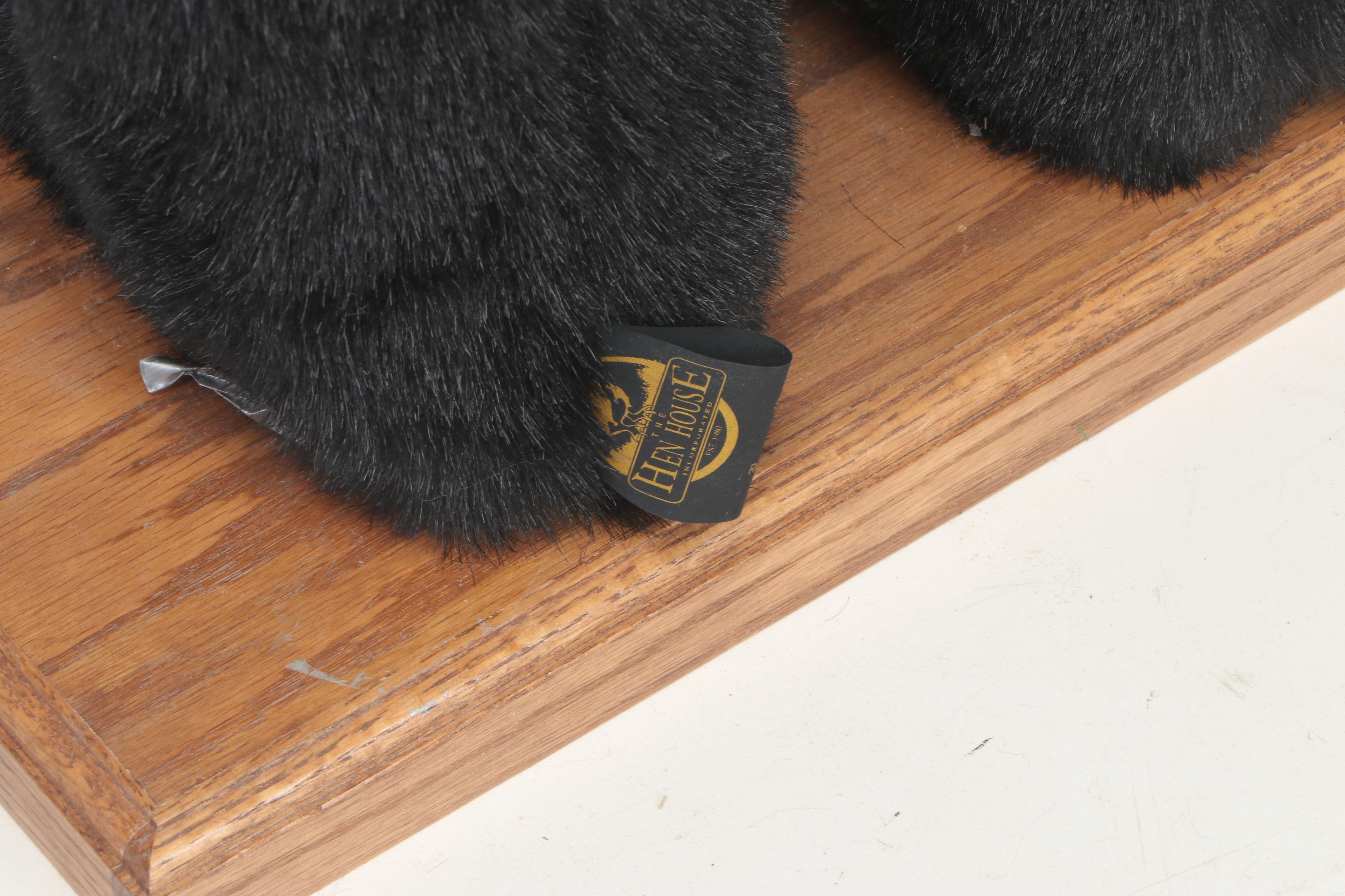 Ditz Standing Santa Bear Christmas Décor