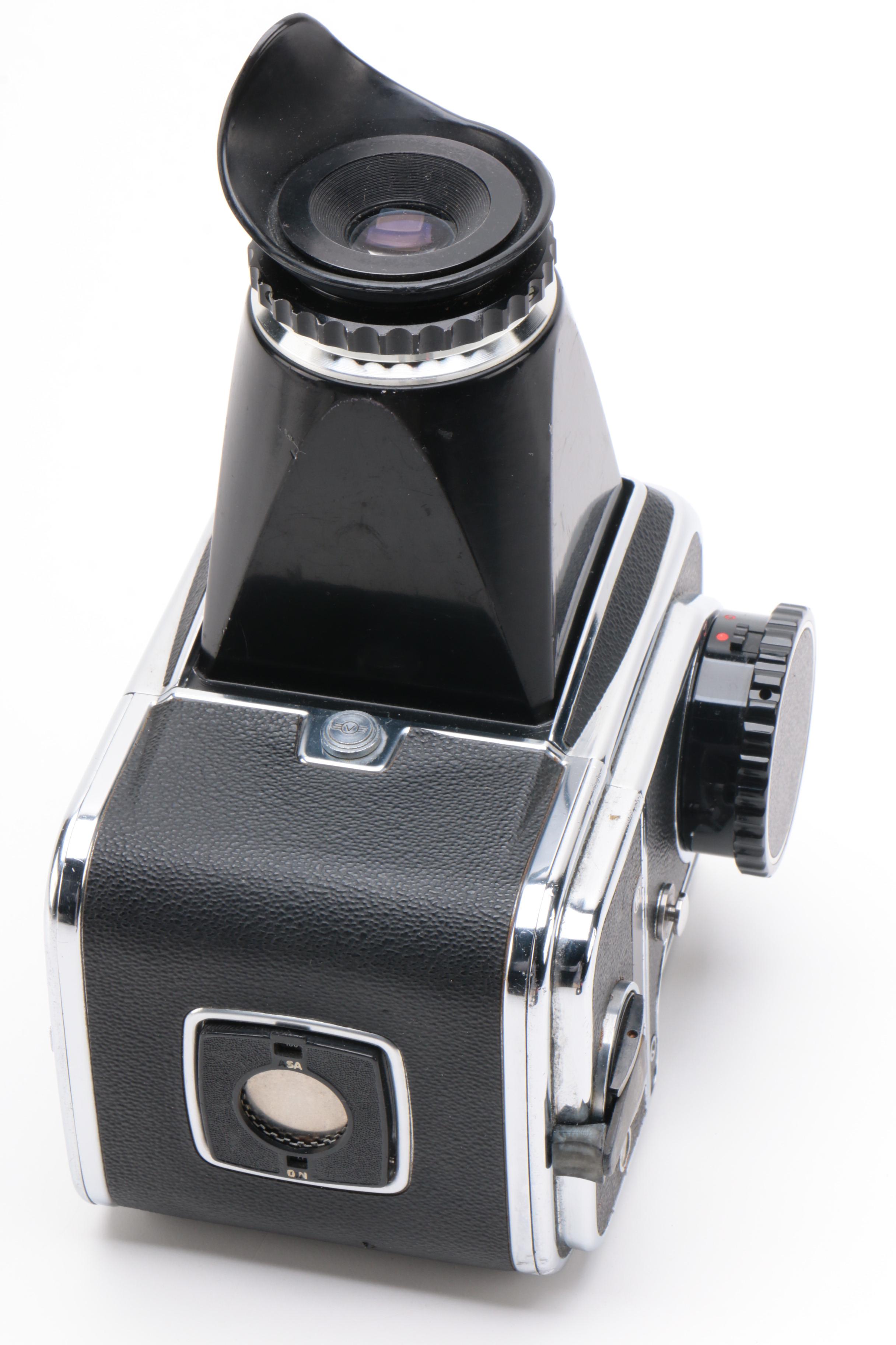 Hasselblad 500 C Medium Format Camera with Extra Film Magazine, Mid-20th Century