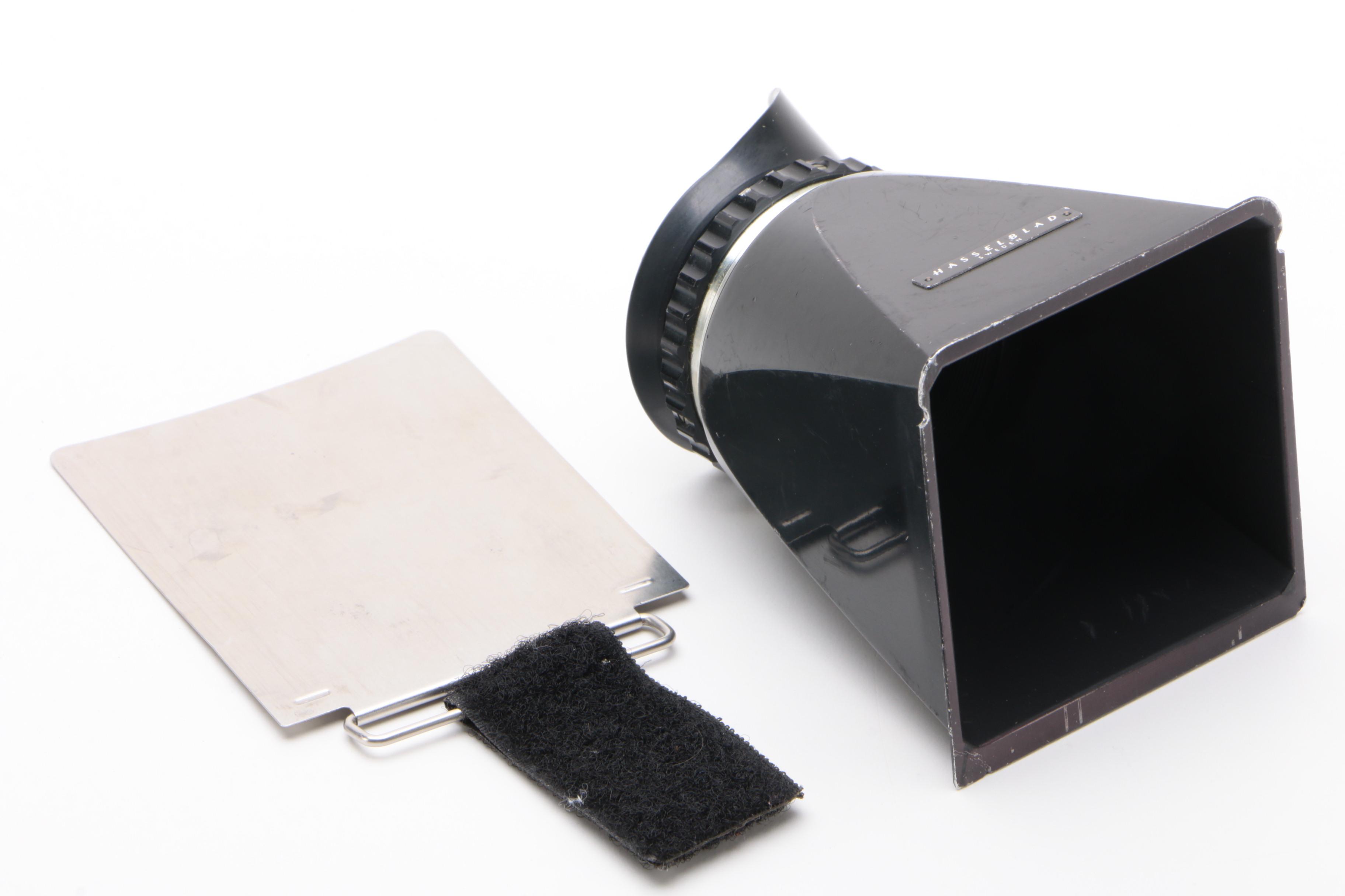 Hasselblad 500 C Medium Format Camera with Extra Film Magazine, Mid-20th Century