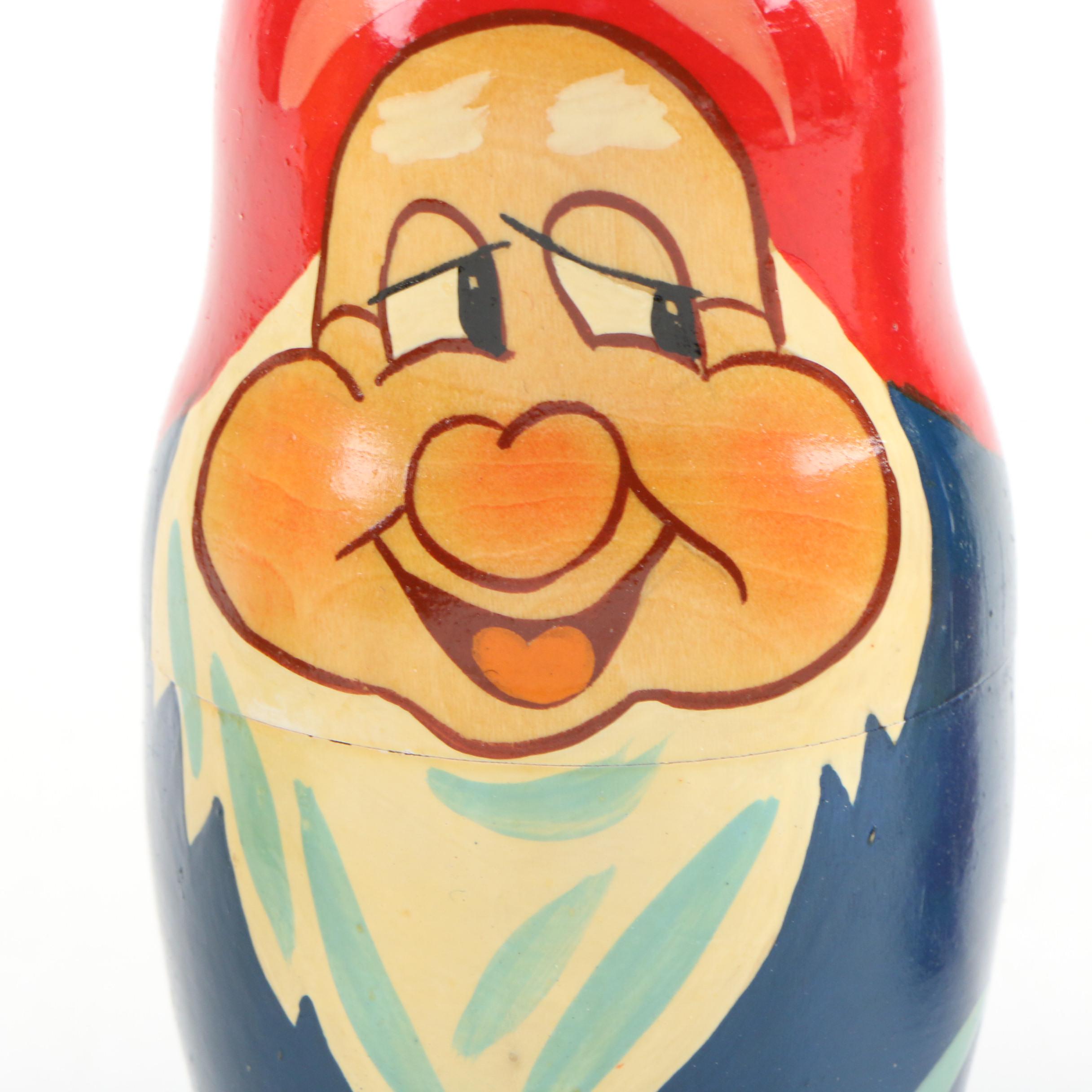 "Snow White and the Seven Dwarfs" Style Nesting Dolls