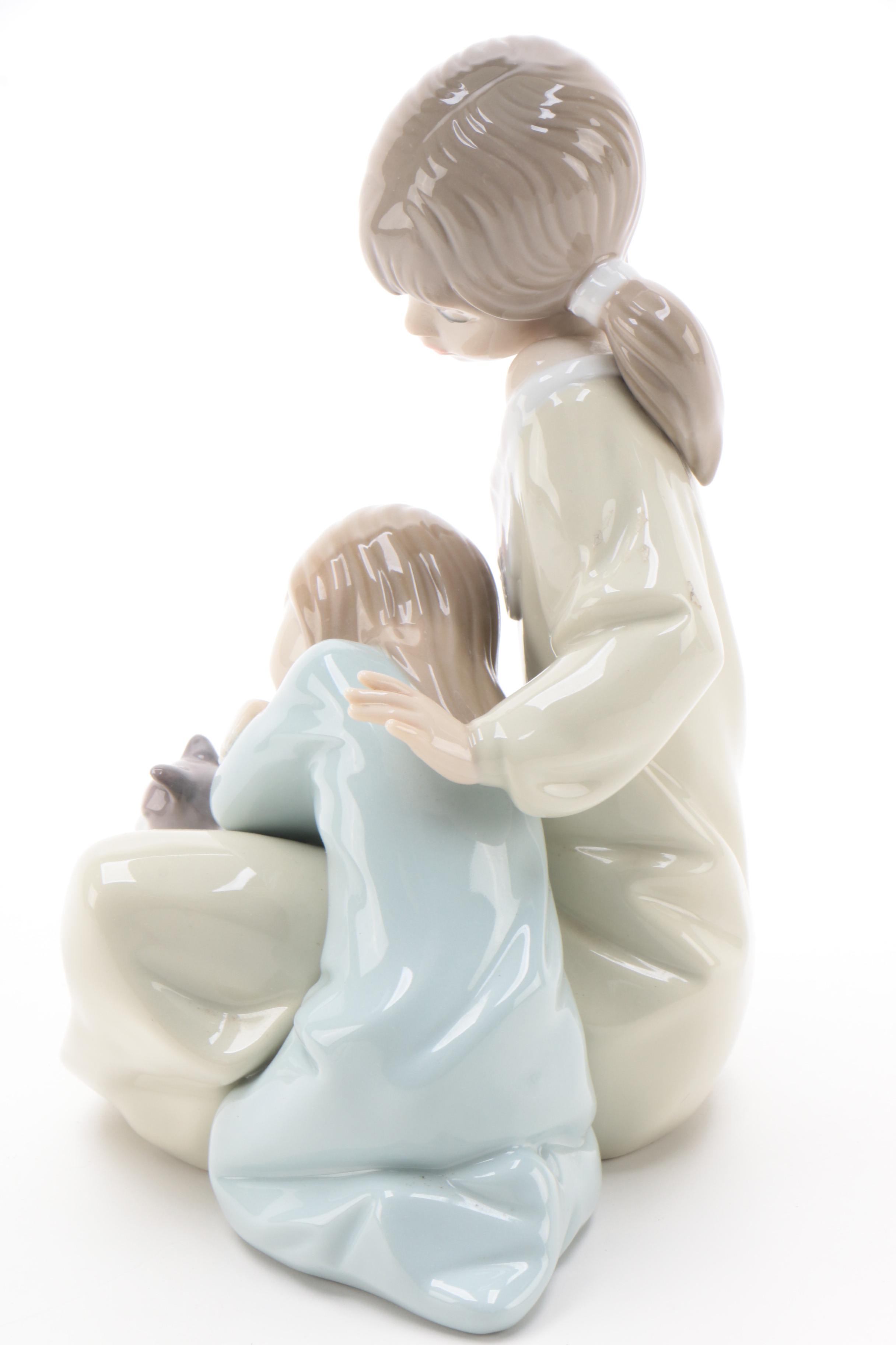 Lladró "Little Sister" Porcelain Figurine Designed by Francisco Catala