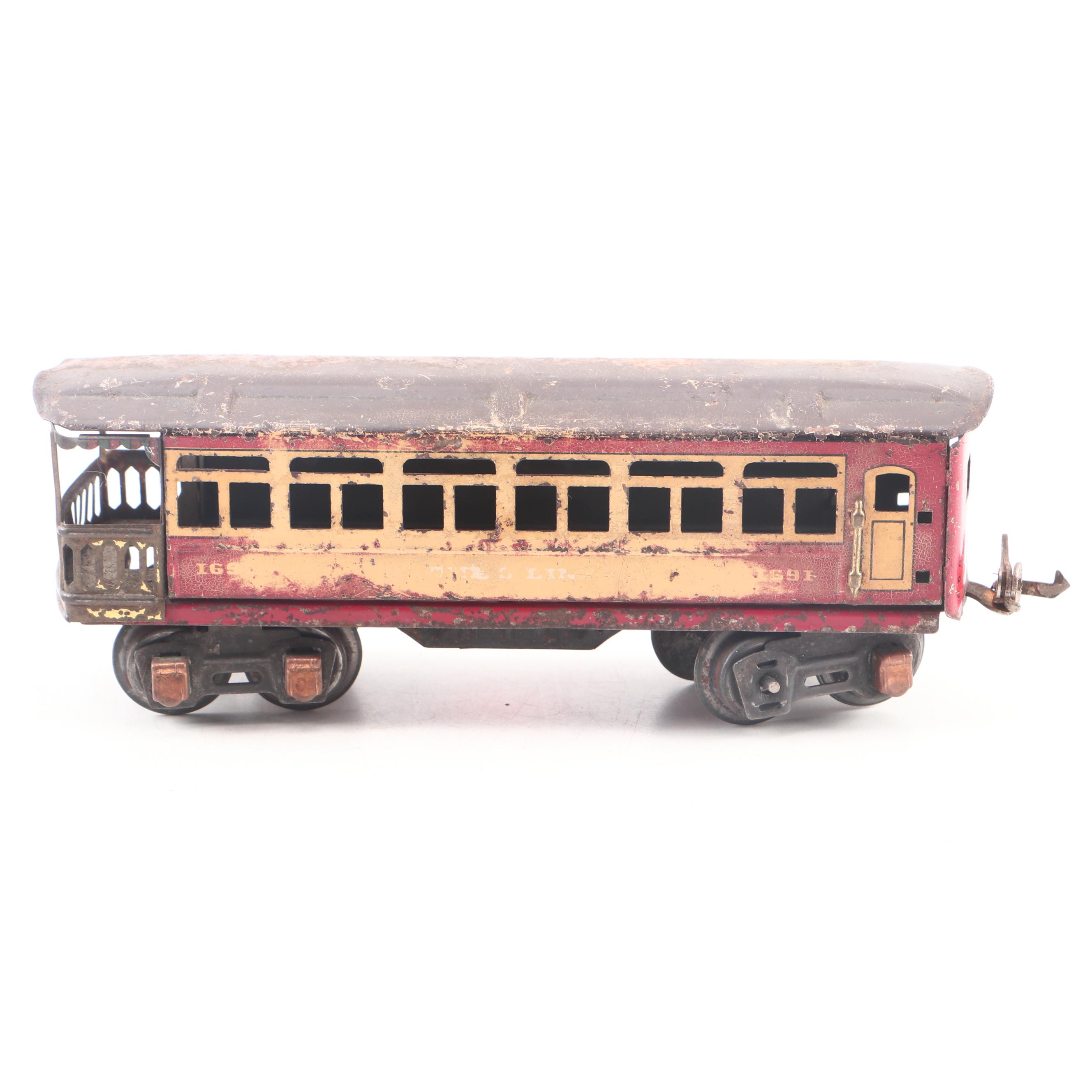 Lionel Passenger and Caboose Cars, "Commodore Vanderbilt" Engine and Light Poles