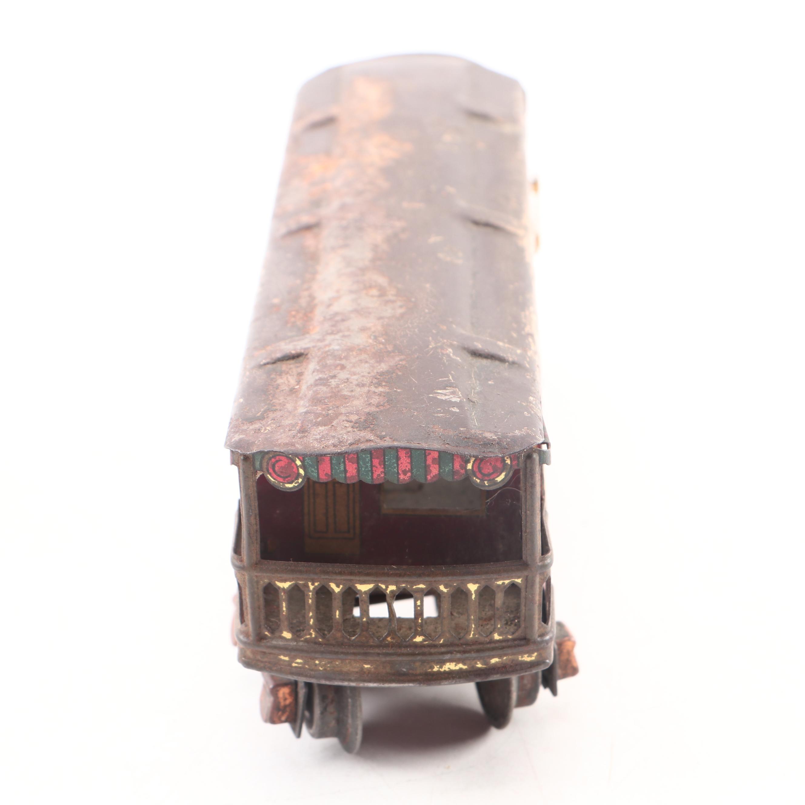 Lionel Passenger and Caboose Cars, "Commodore Vanderbilt" Engine and Light Poles