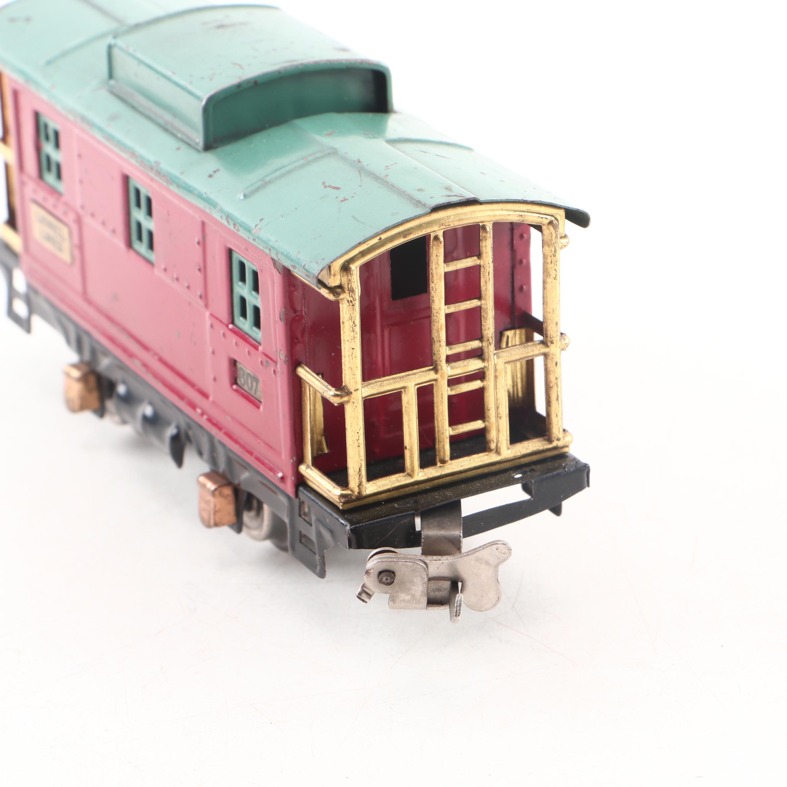 Lionel Passenger and Caboose Cars, "Commodore Vanderbilt" Engine and Light Poles