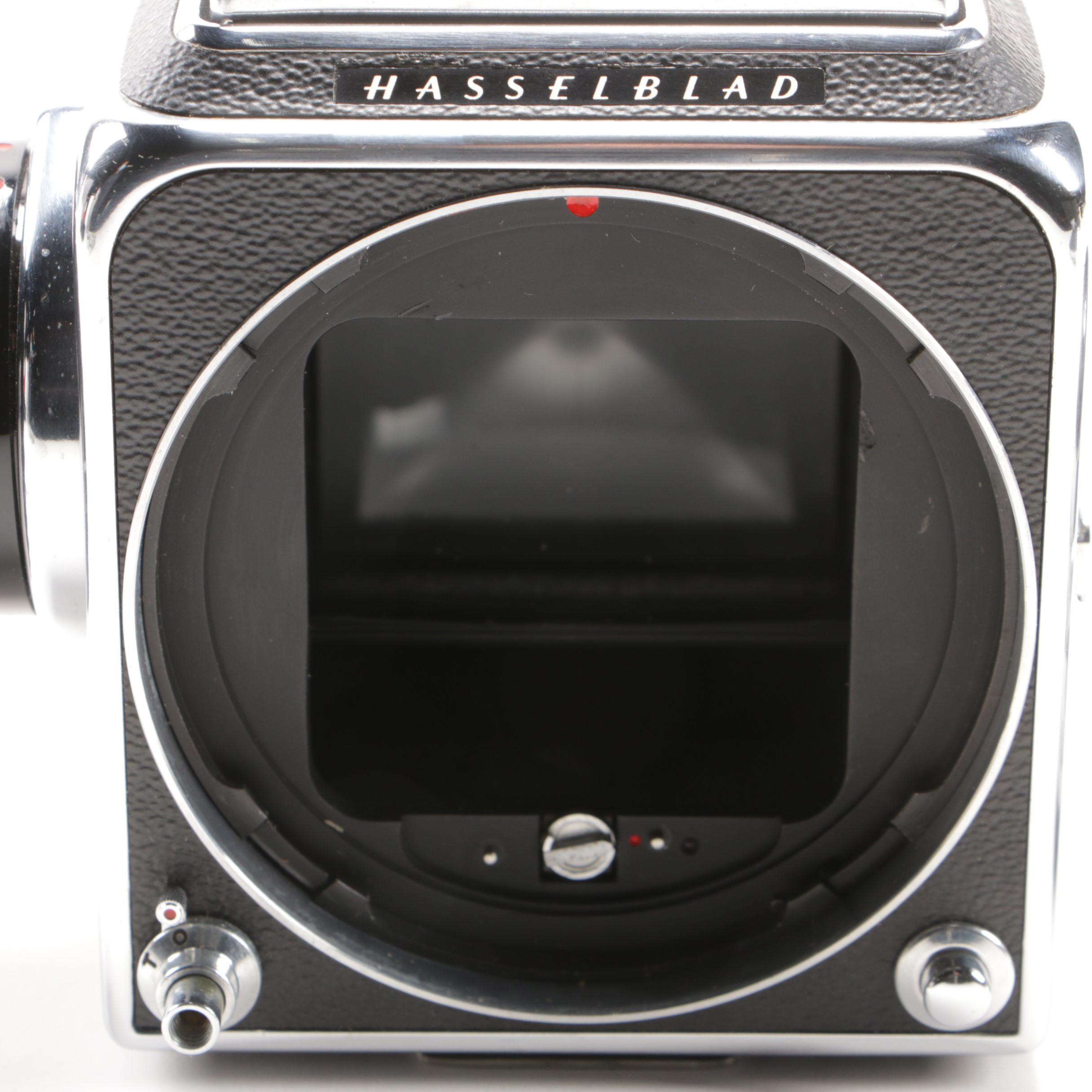 Hasselblad 500 C Medium Format Camera with Extra Film Magazine, Mid-20th Century