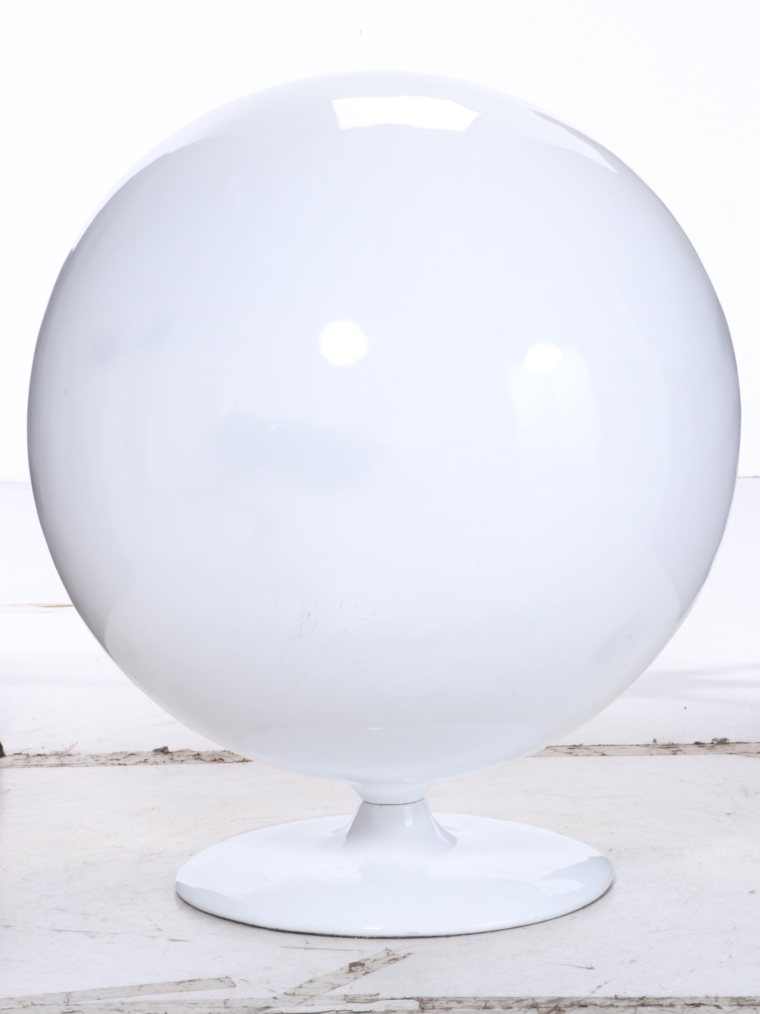 Modernist Style White Fiberglass "Egg" Lounge Chair