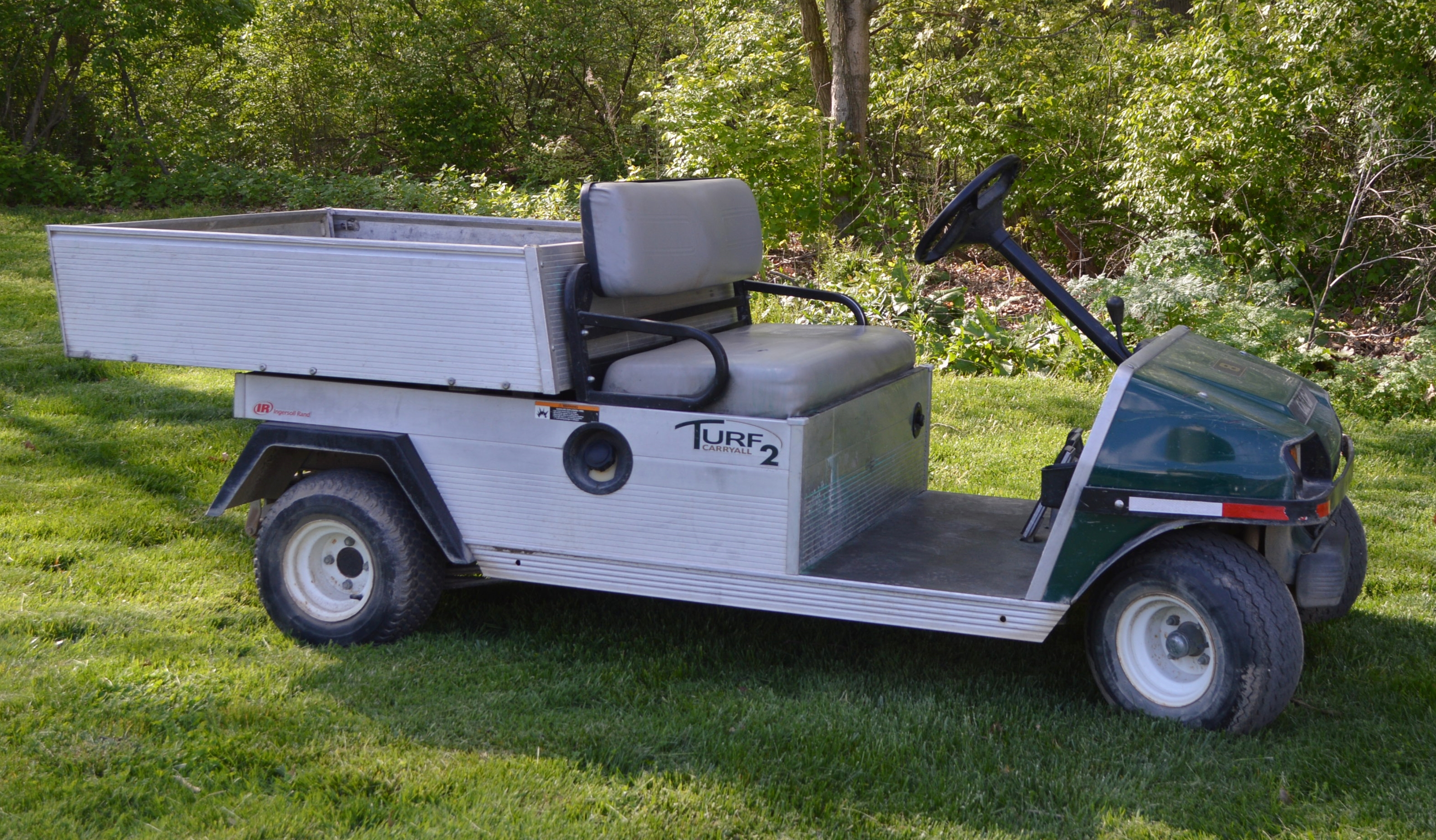 2010 Club Car Turf 2 Carryall Utility Golf Cart with Dump