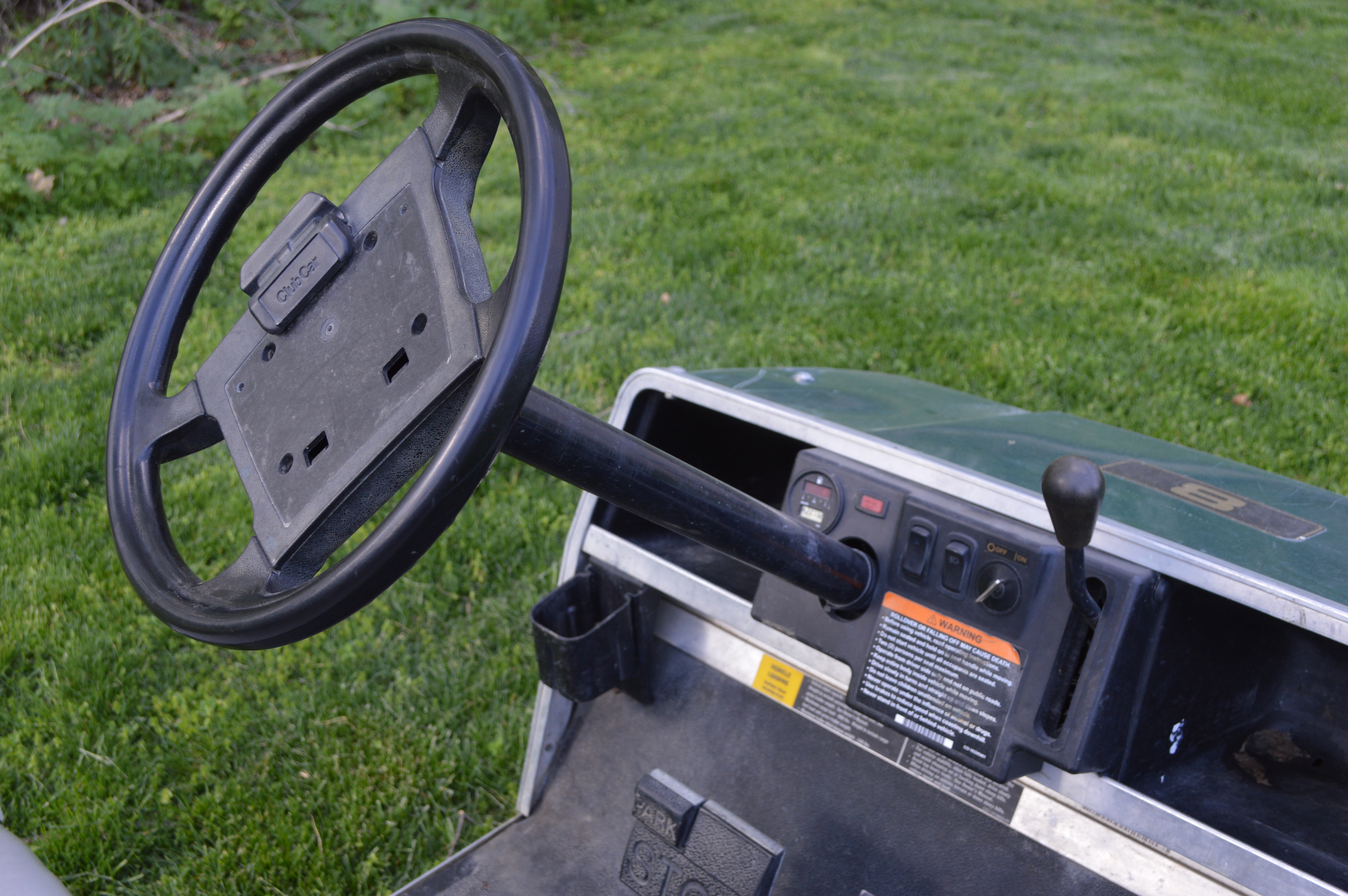2010 Club Car Turf 2 Carryall Utility Golf Cart with Dump