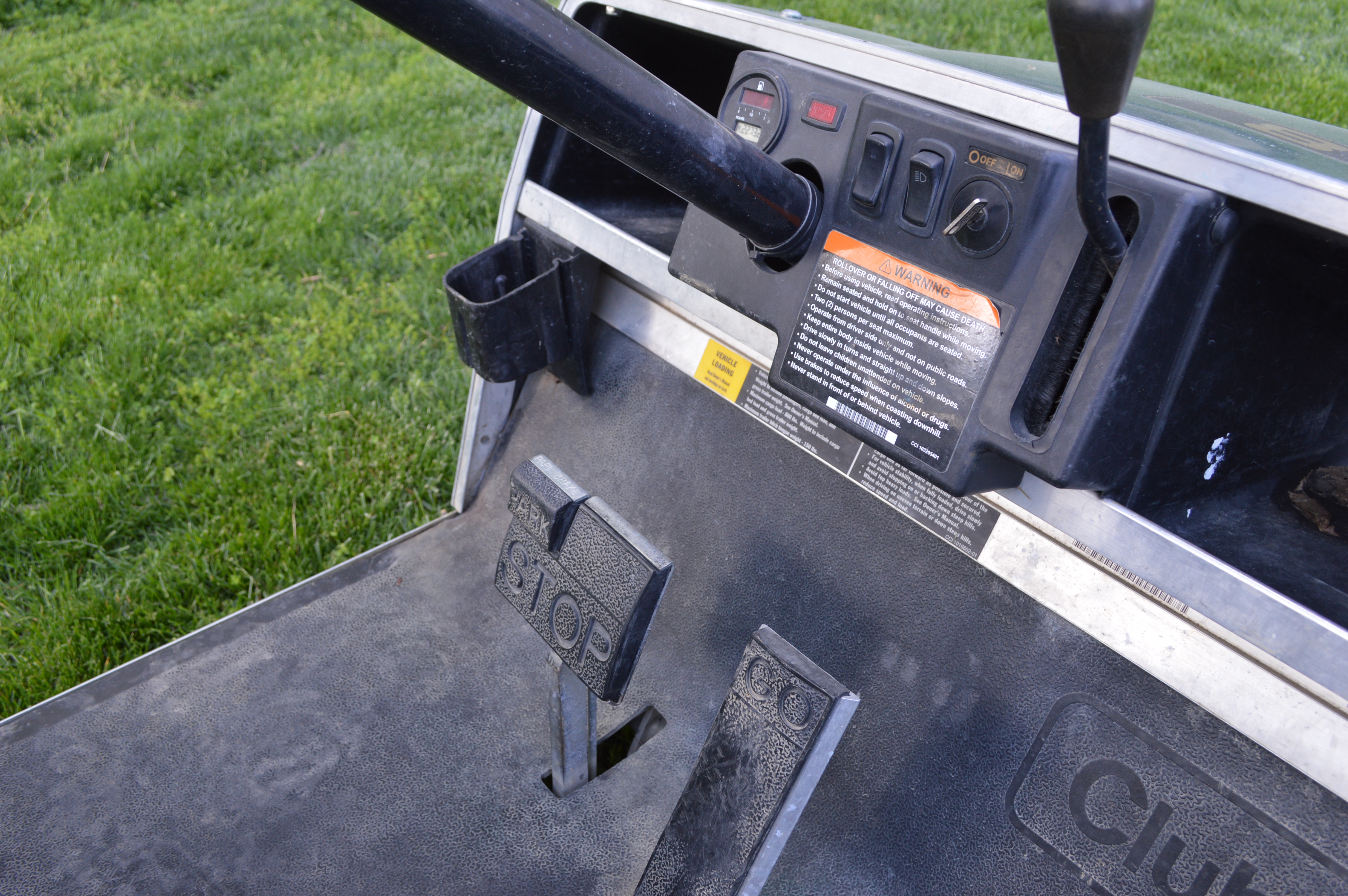 2010 Club Car Turf 2 Carryall Utility Golf Cart with Dump