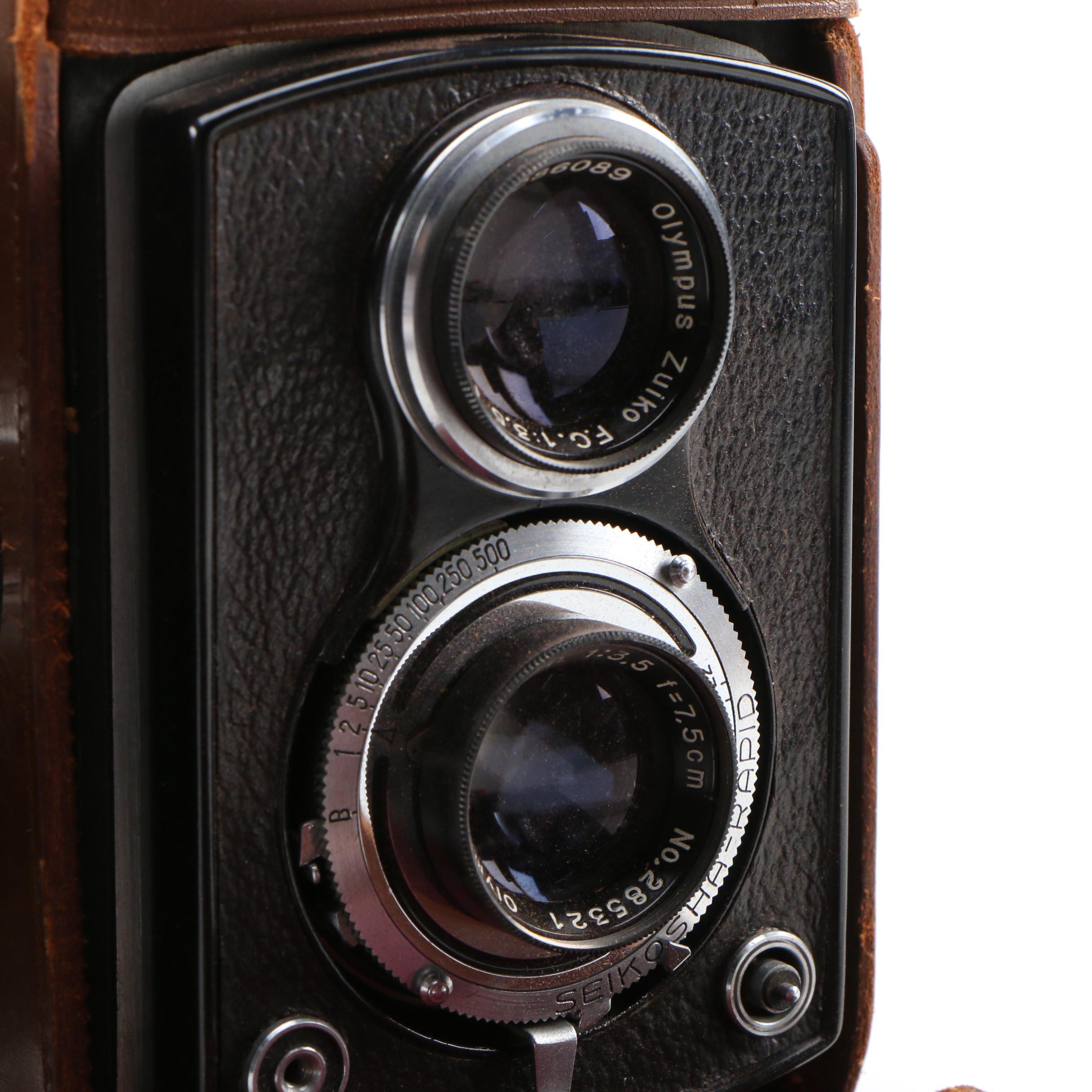 Minolta Autocord, Airesflex and Universal Uniflex II Flash Cameras, 1940s-1950s