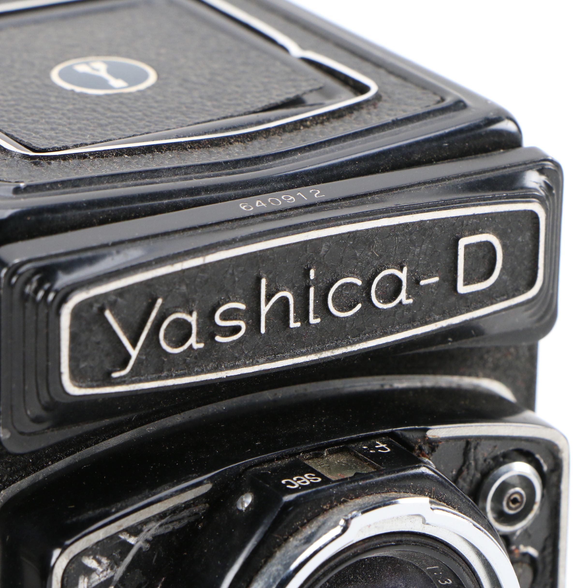 Walz Walzflex and Yashica Yashica-D Medium Format TLR Cameras, Mid/Late 20th C.