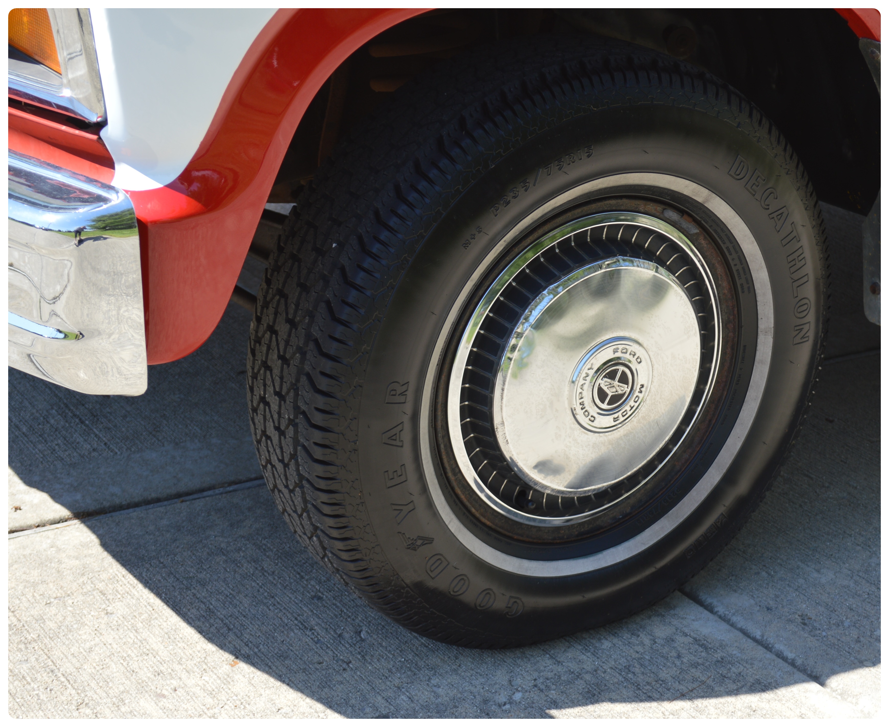 1984 Ford F-150 Two-Tone Truck with Cap