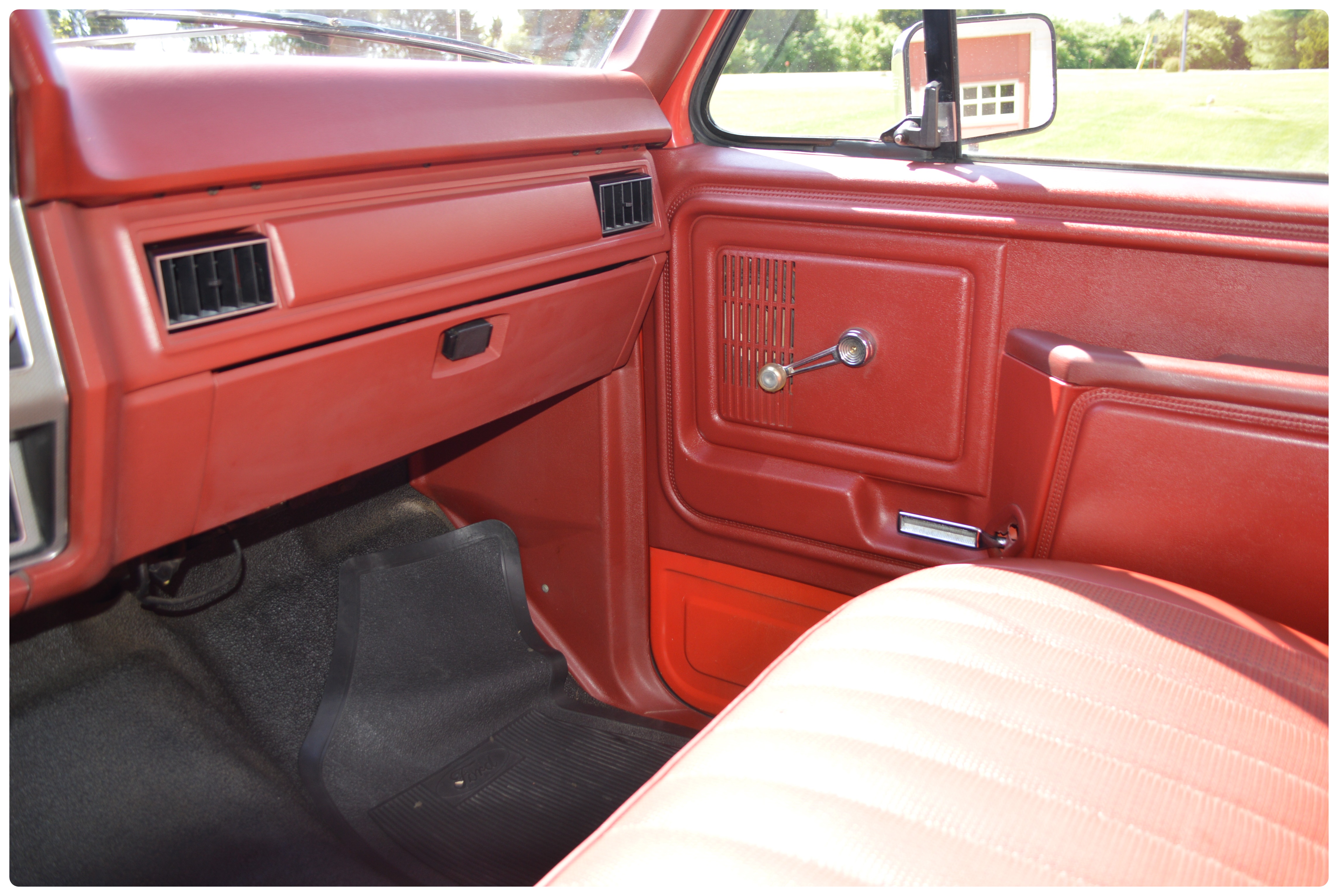 1984 Ford F-150 Two-Tone Truck with Cap