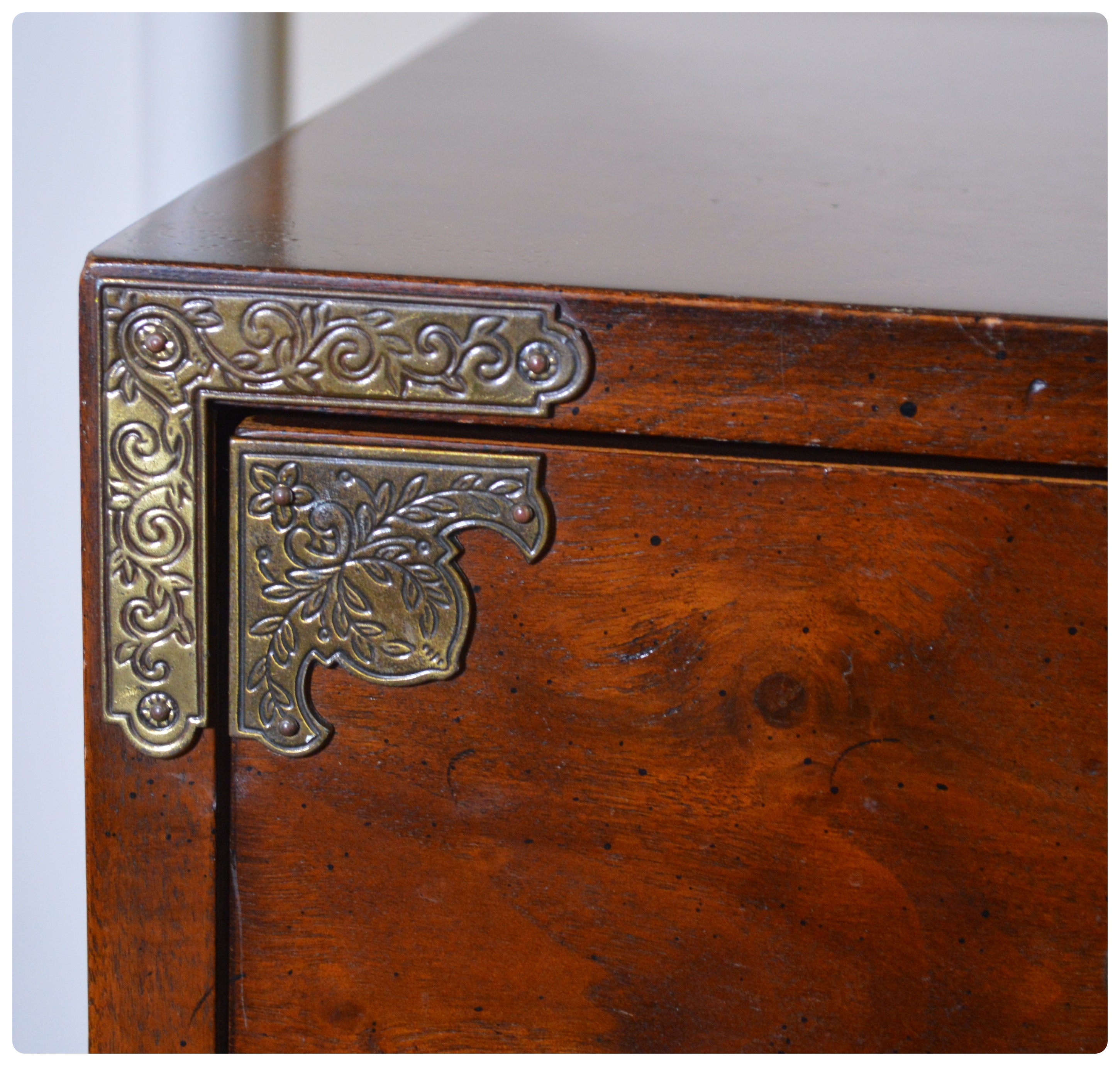 Henredon "Pan Asian" Tansu Campaign Style Mahogany Chest of Drawers