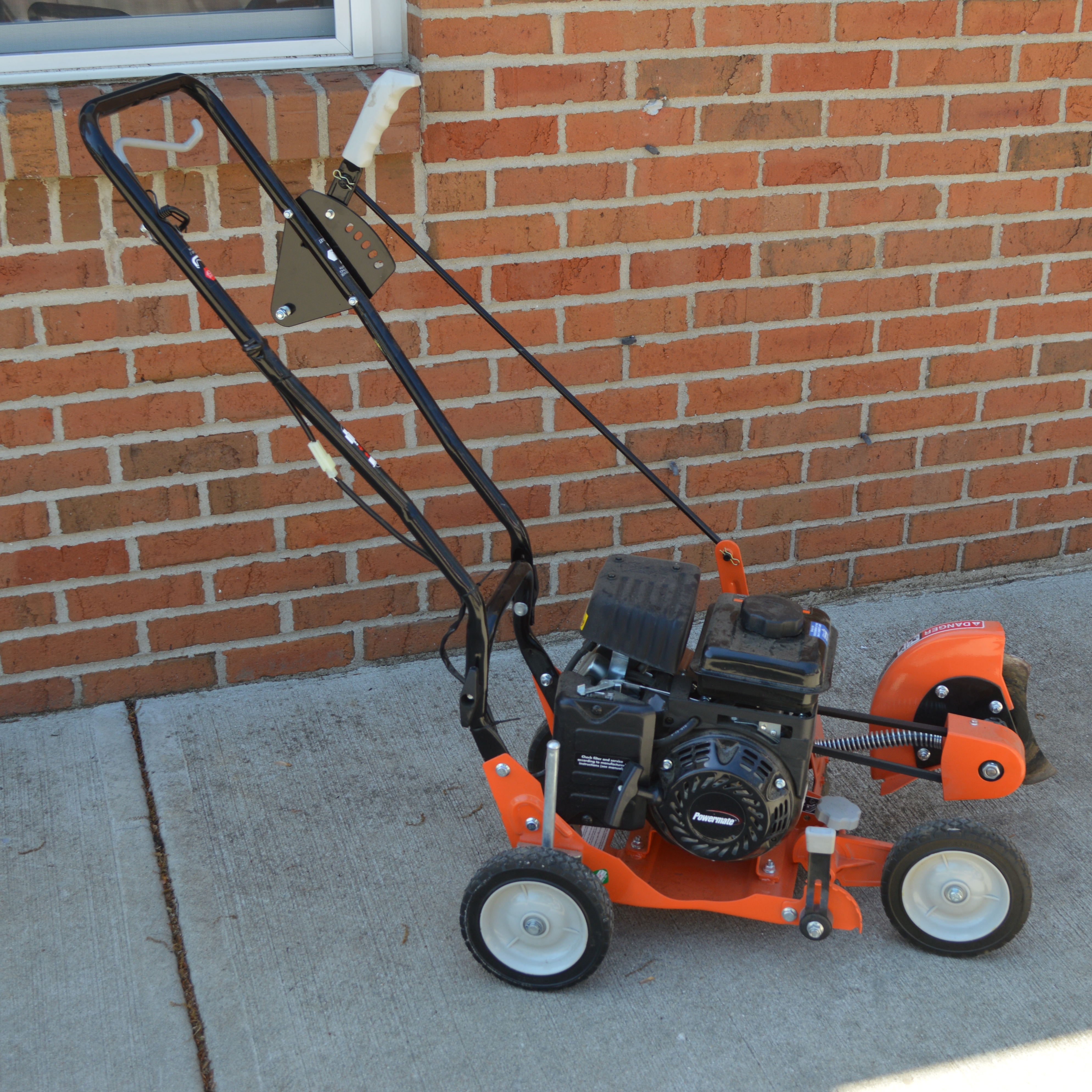 Powermate 9" Walk Behind Gasoline Lawn Edger