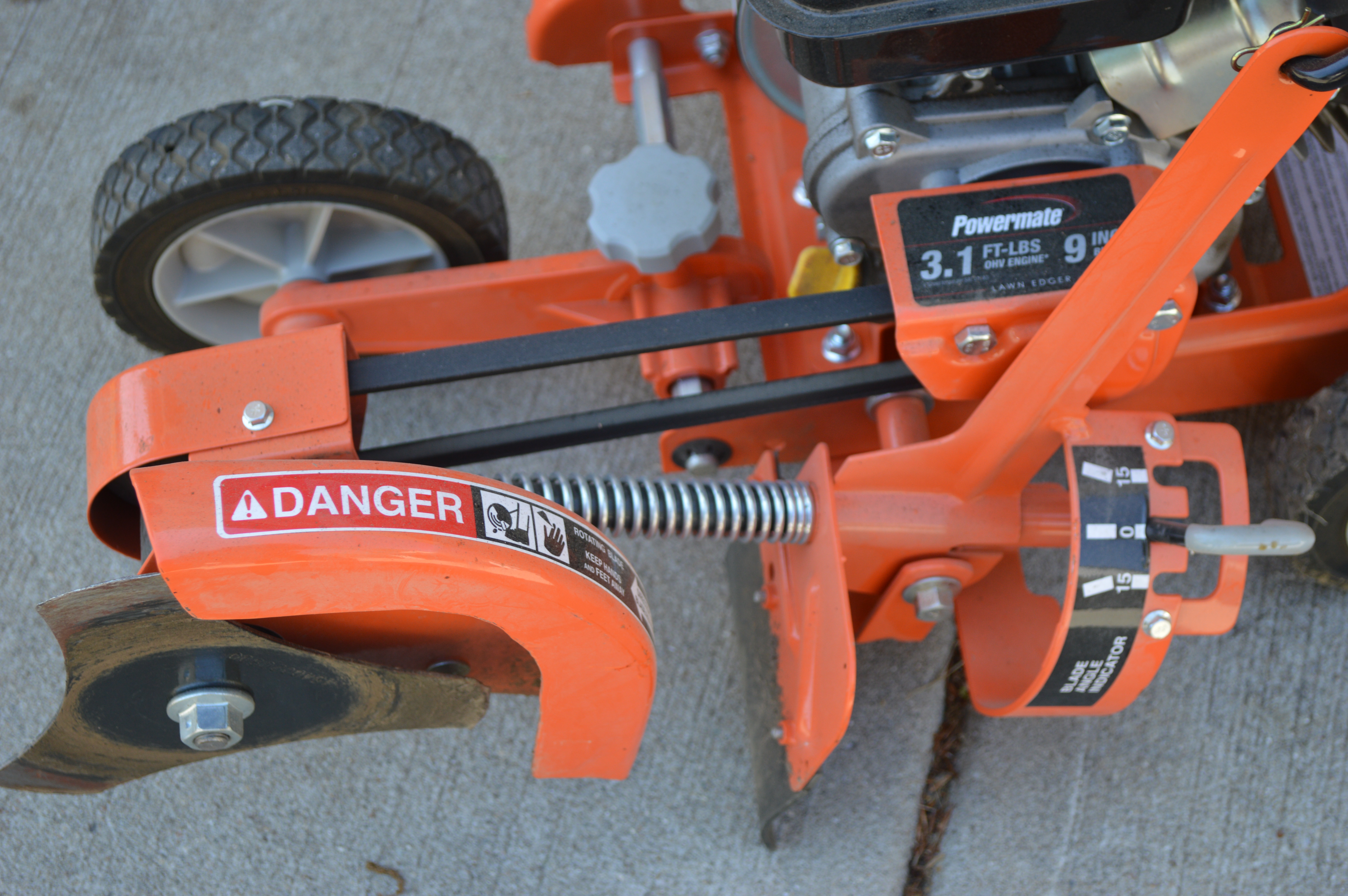 Powermate 9" Walk Behind Gasoline Lawn Edger