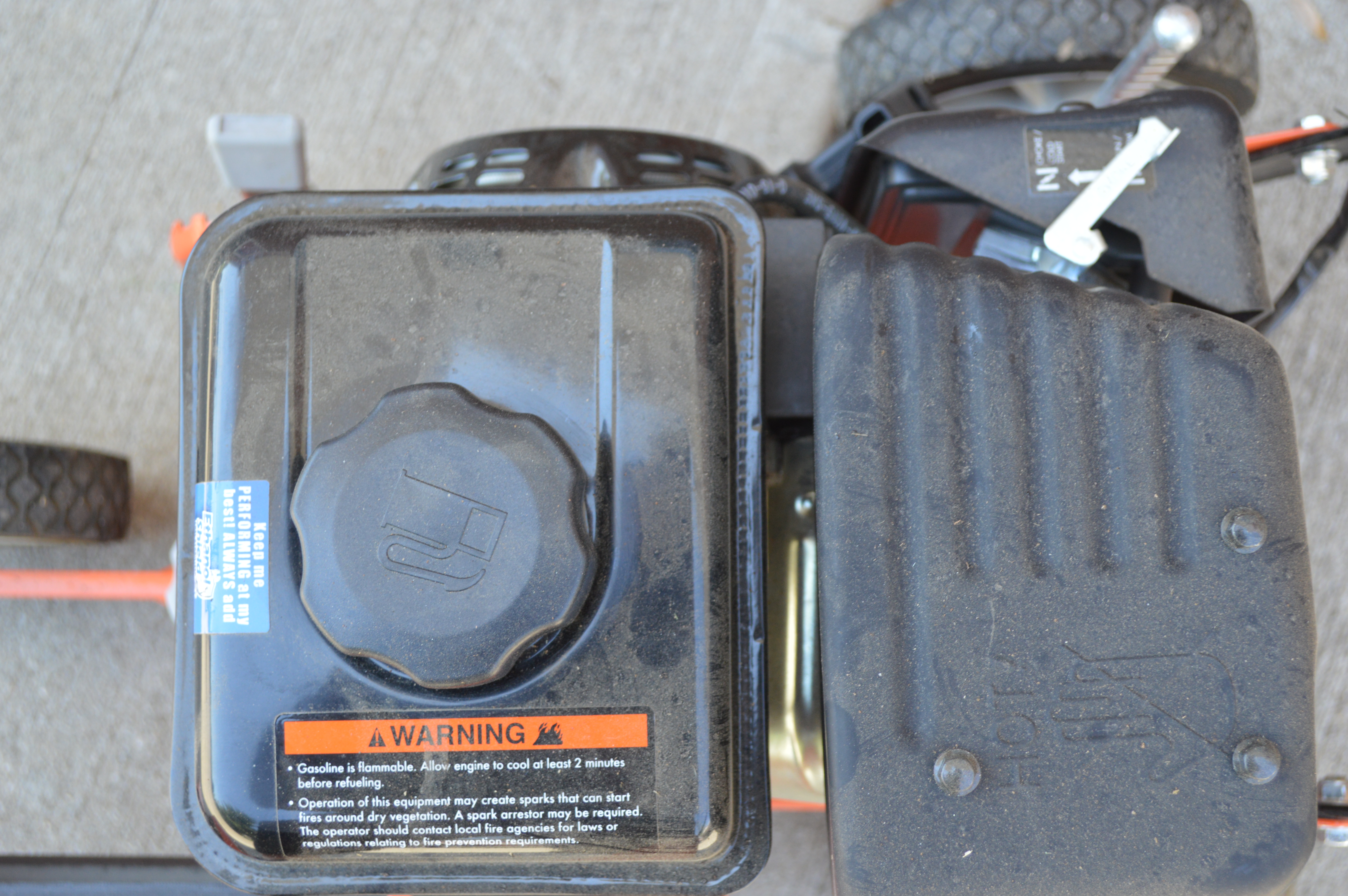 Powermate 9" Walk Behind Gasoline Lawn Edger