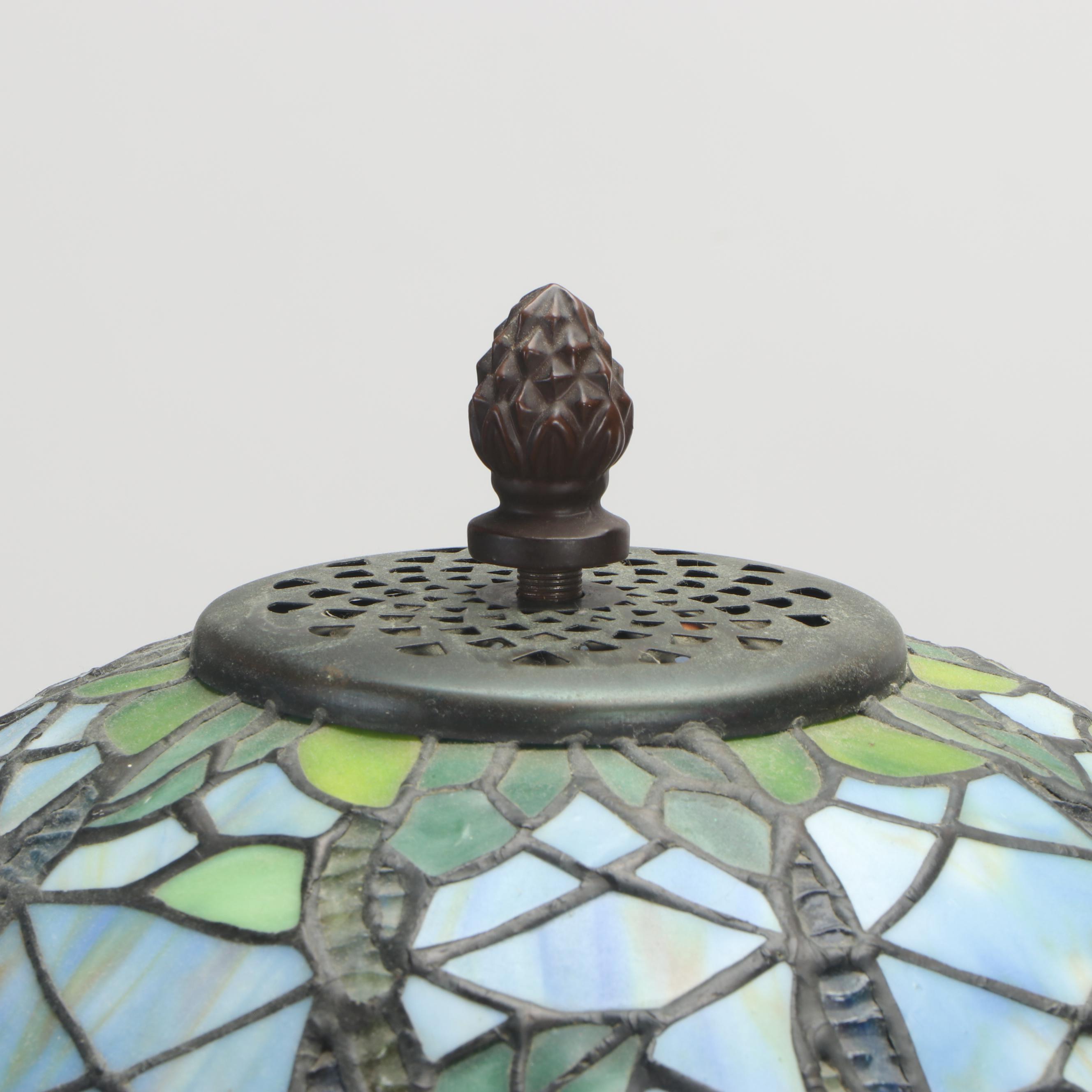 Tiffany Style Slag Glass Grape Motif Table Lamp