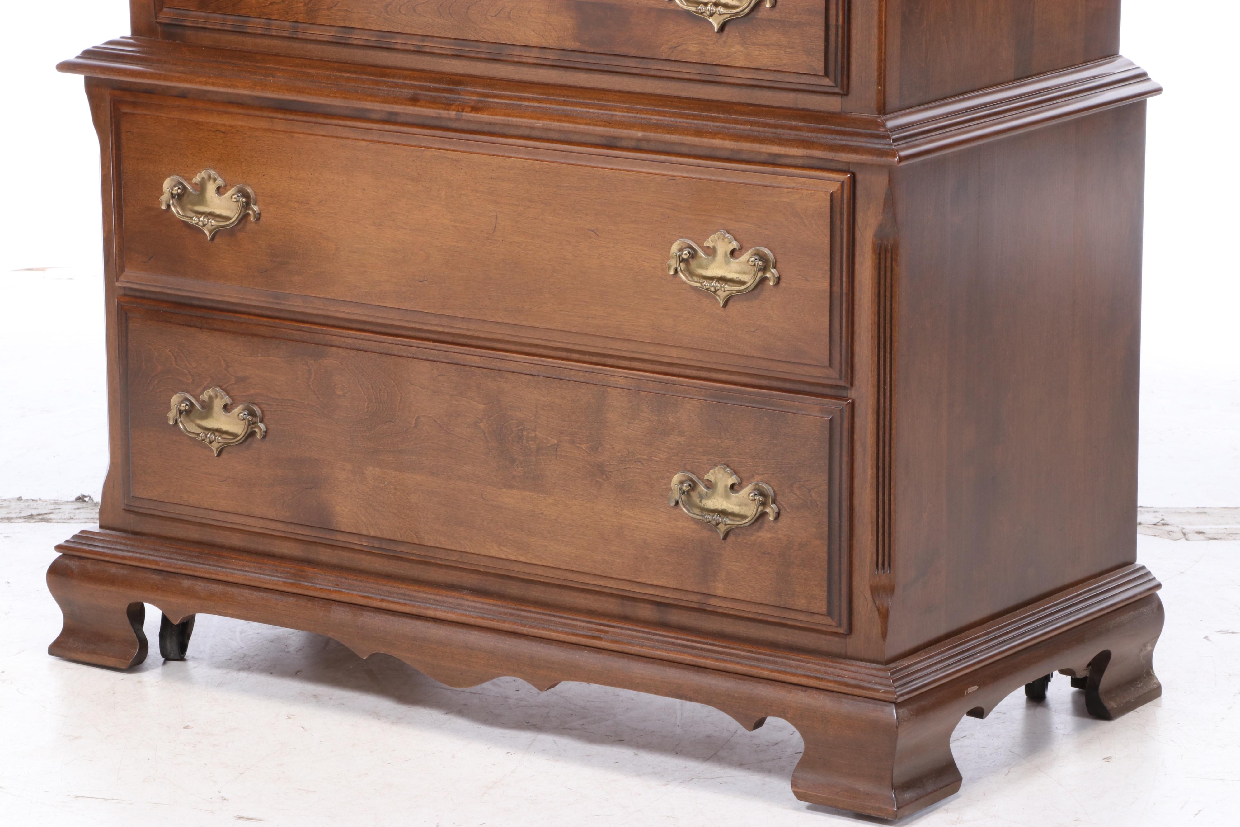 Ethan Allen "Classic Manor" Maple Chest on Chest, Mid to Late 20th Century