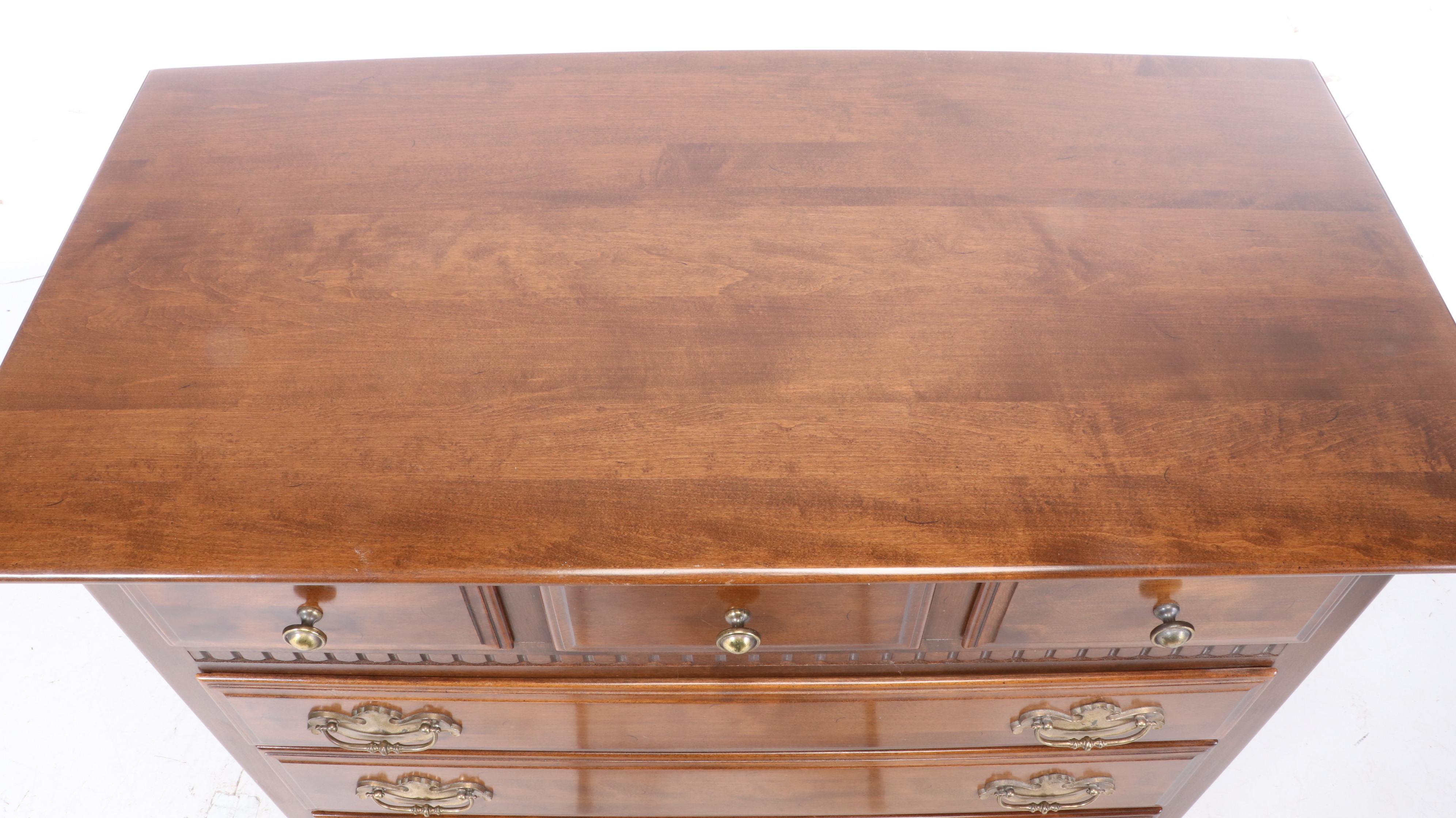 Ethan Allen "Classic Manor" Maple Chest on Chest, Mid to Late 20th Century