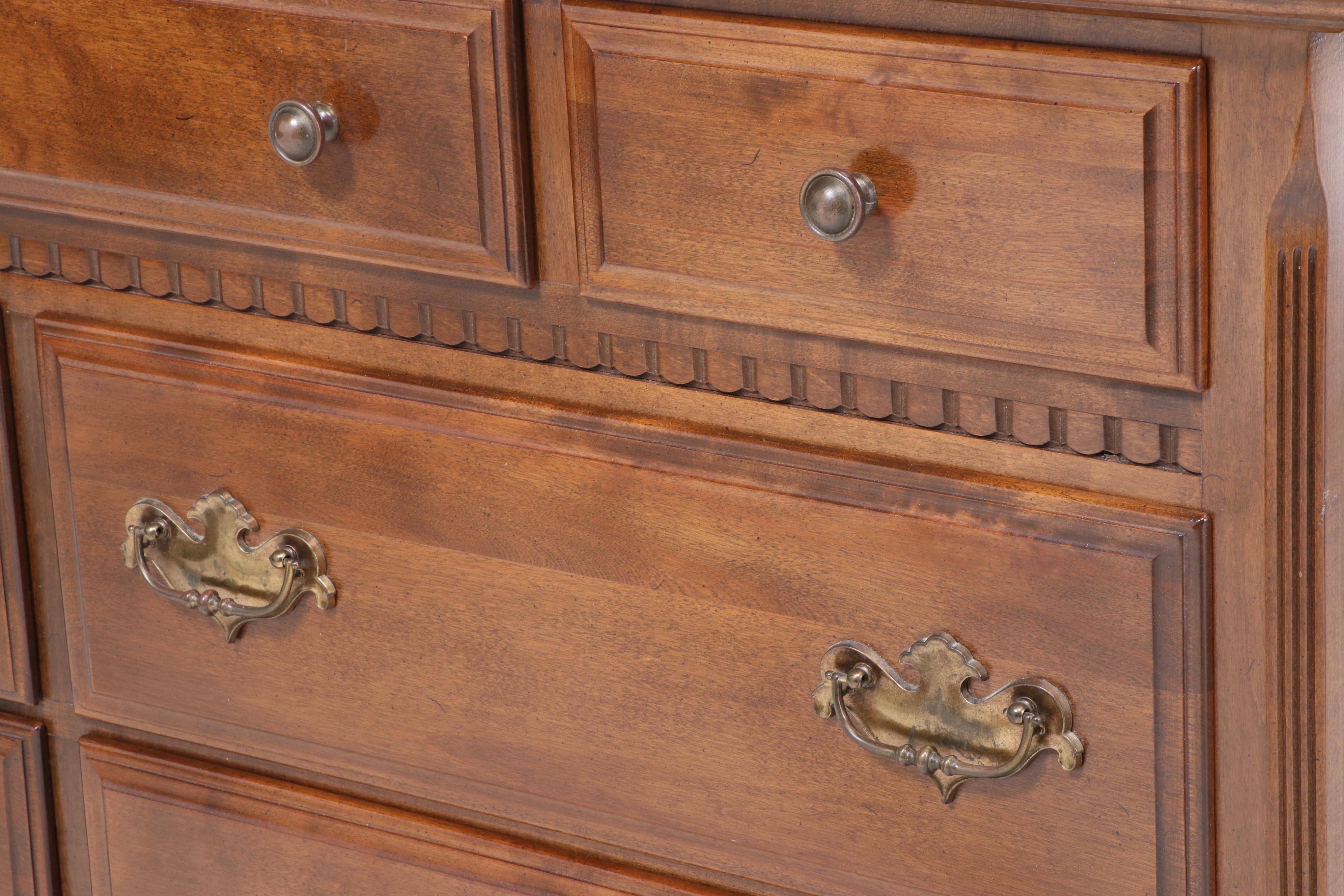 Ethan Allen "Classic Manor" Maple Dresser, Mid to Late 20th Century