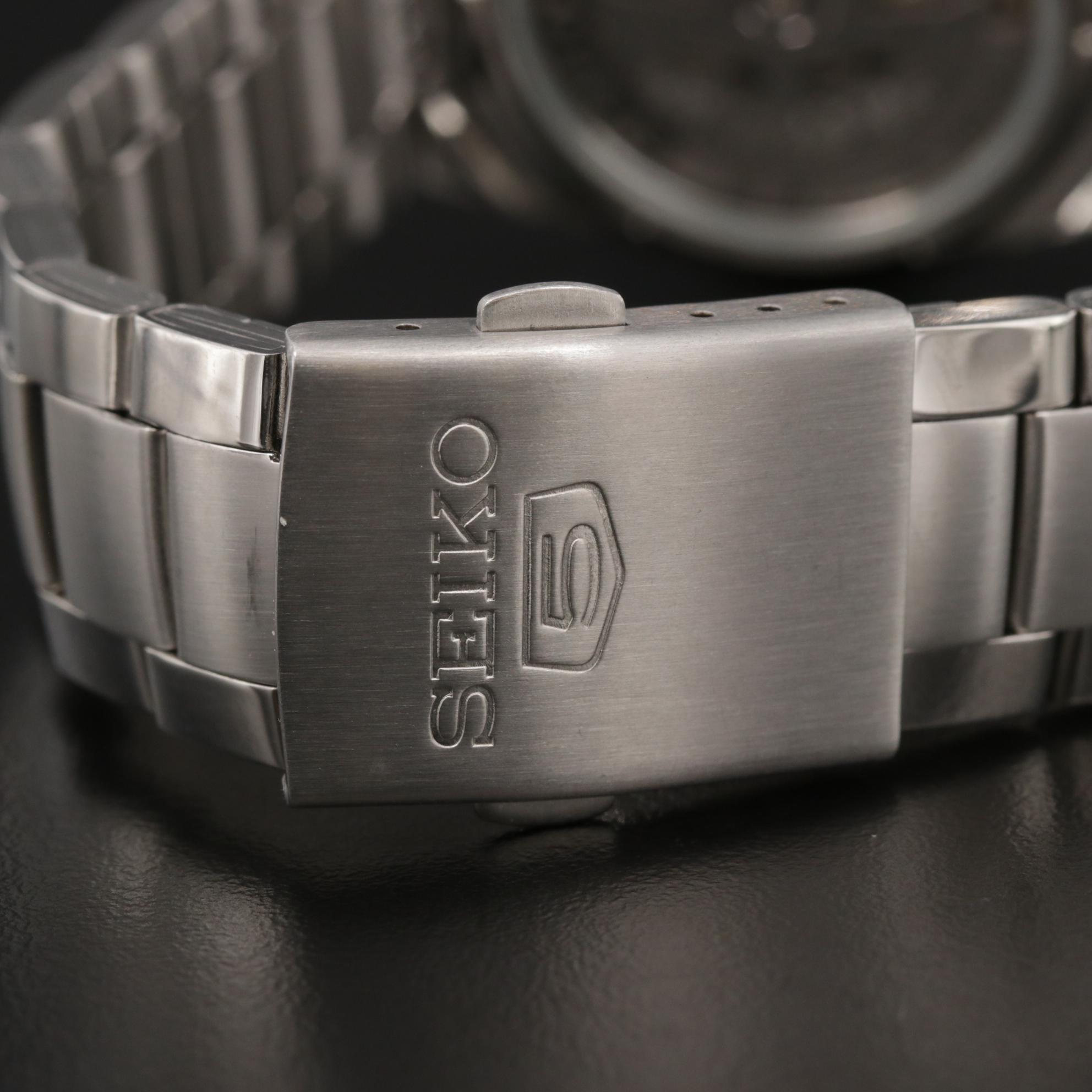 Seiko 5 Day-Date SNK621 Stainless Steel Automatic Watch