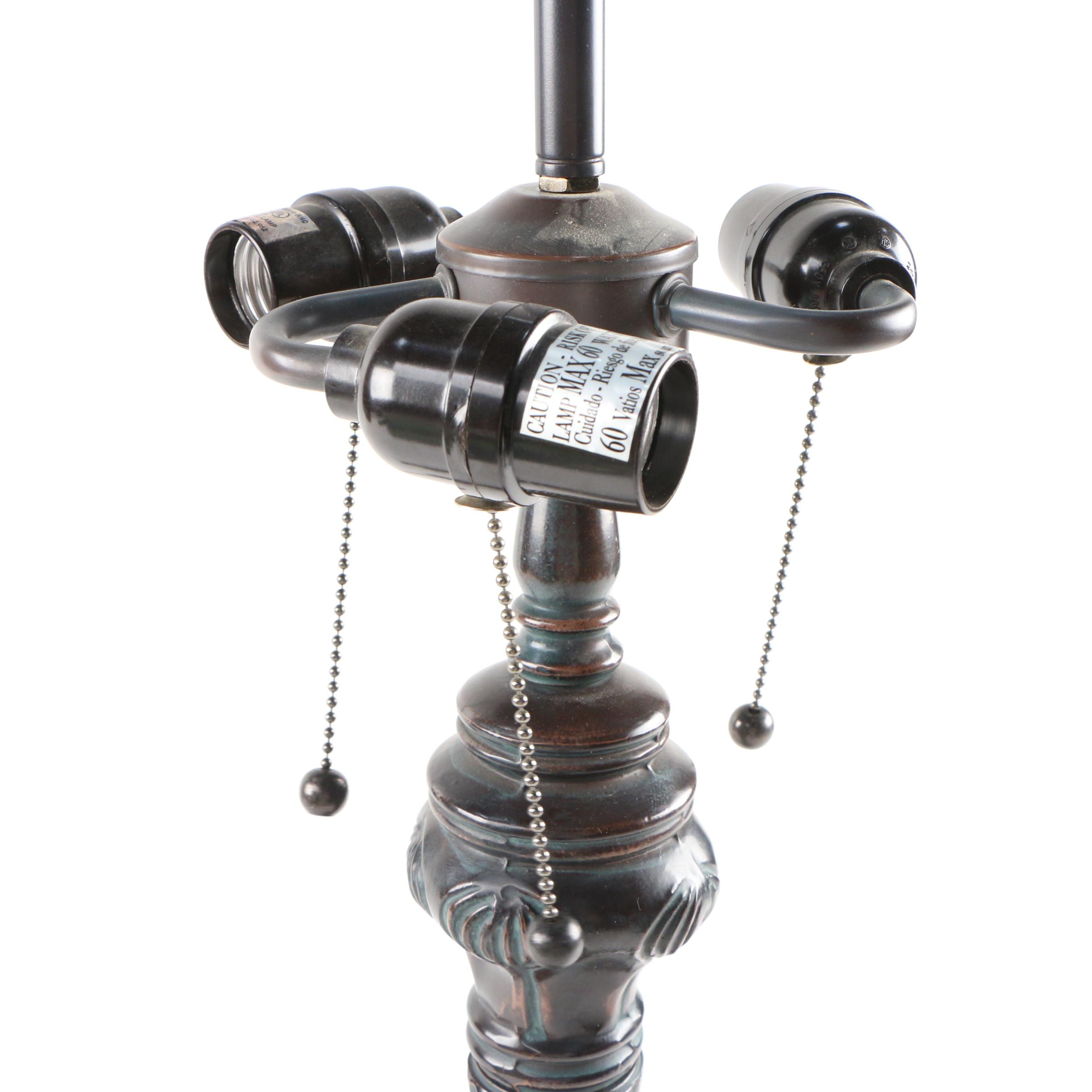 Tiffany Style Stained Glass Lily Motif Table Lamp with Metal Base