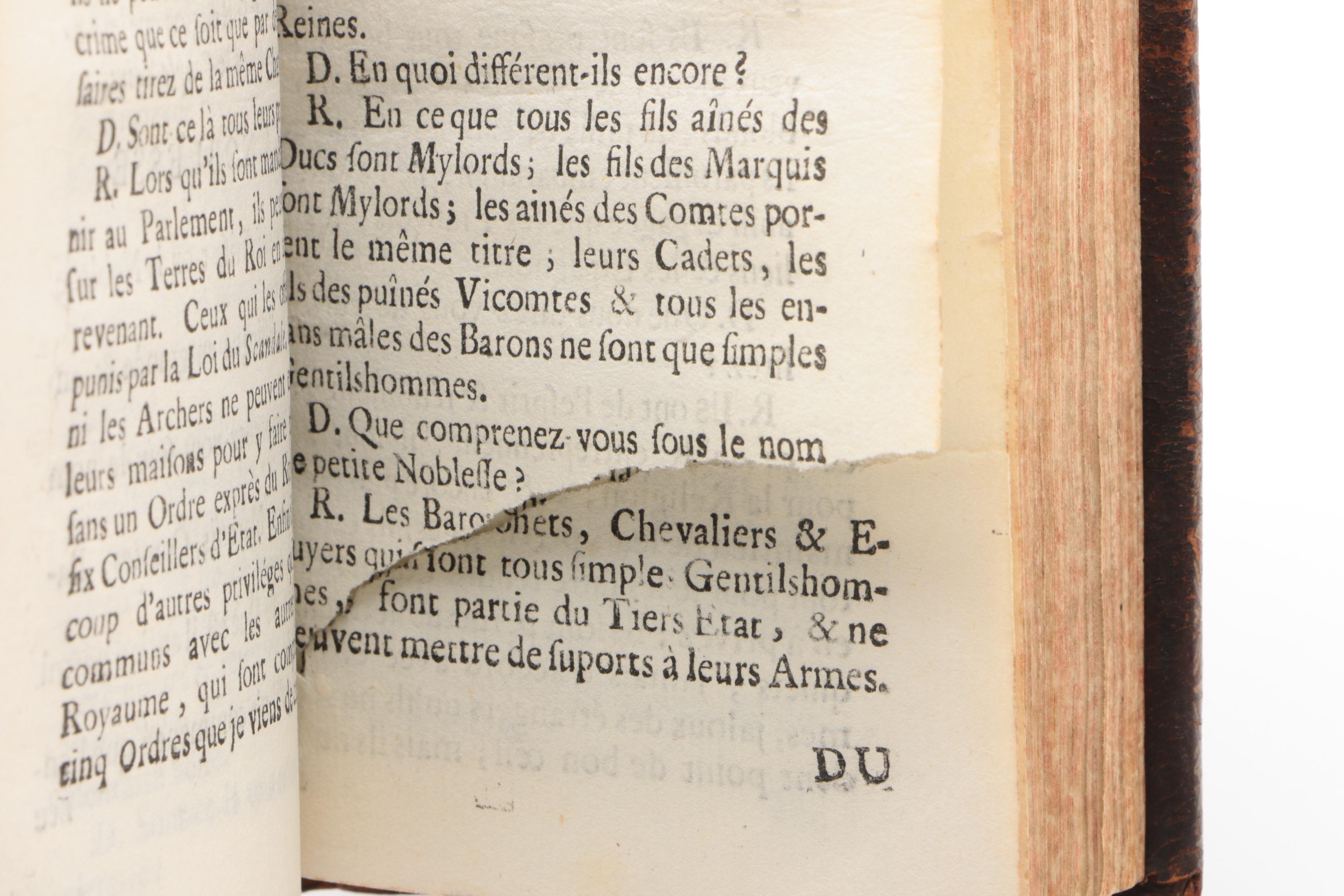 1698 "Méthode facile pour apprendre l'histoire d'Angleterre" by Simon Gueullette