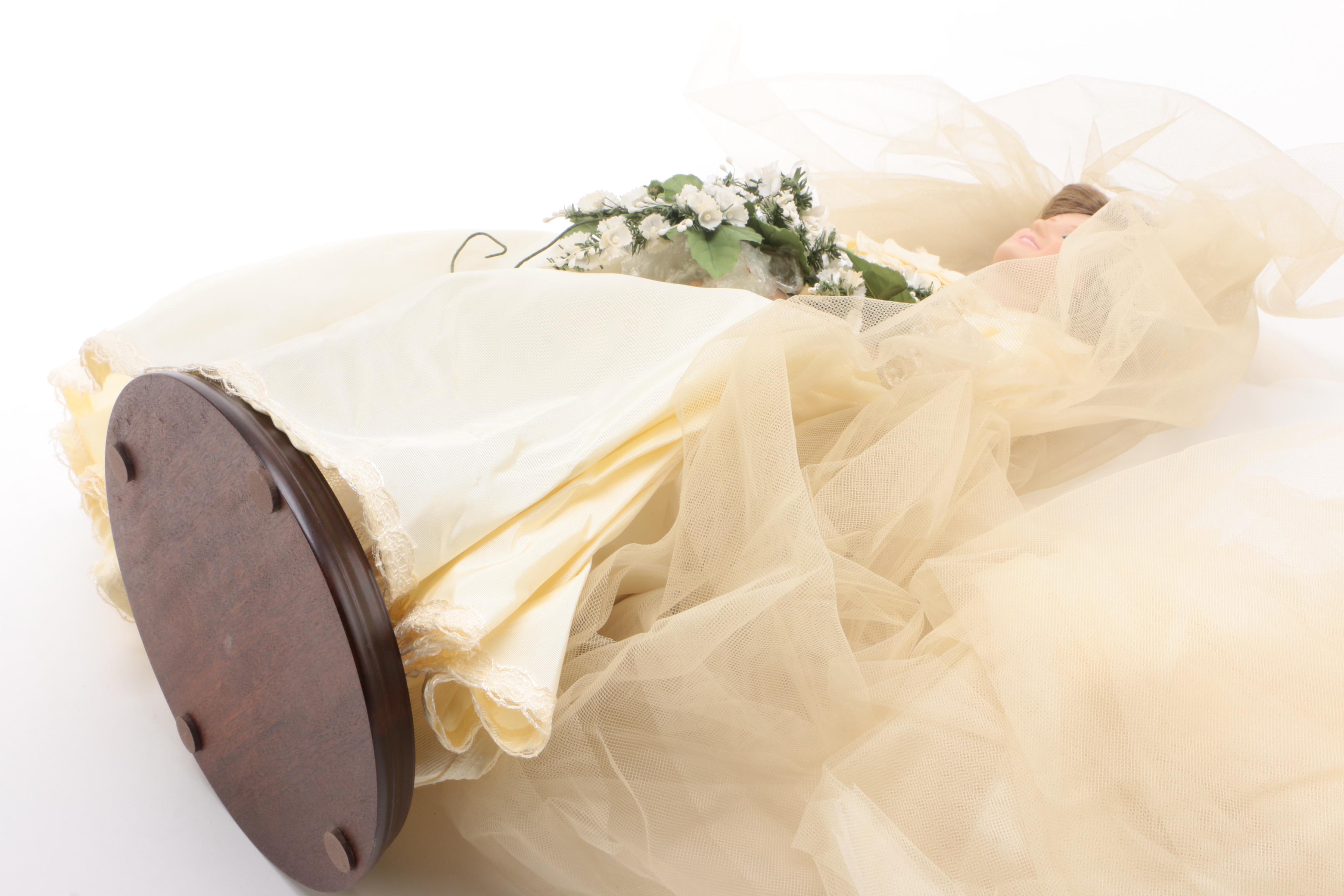 Danbury Mint "Princess Diana Bride" Porcelain Doll with Original Packaging, 1987