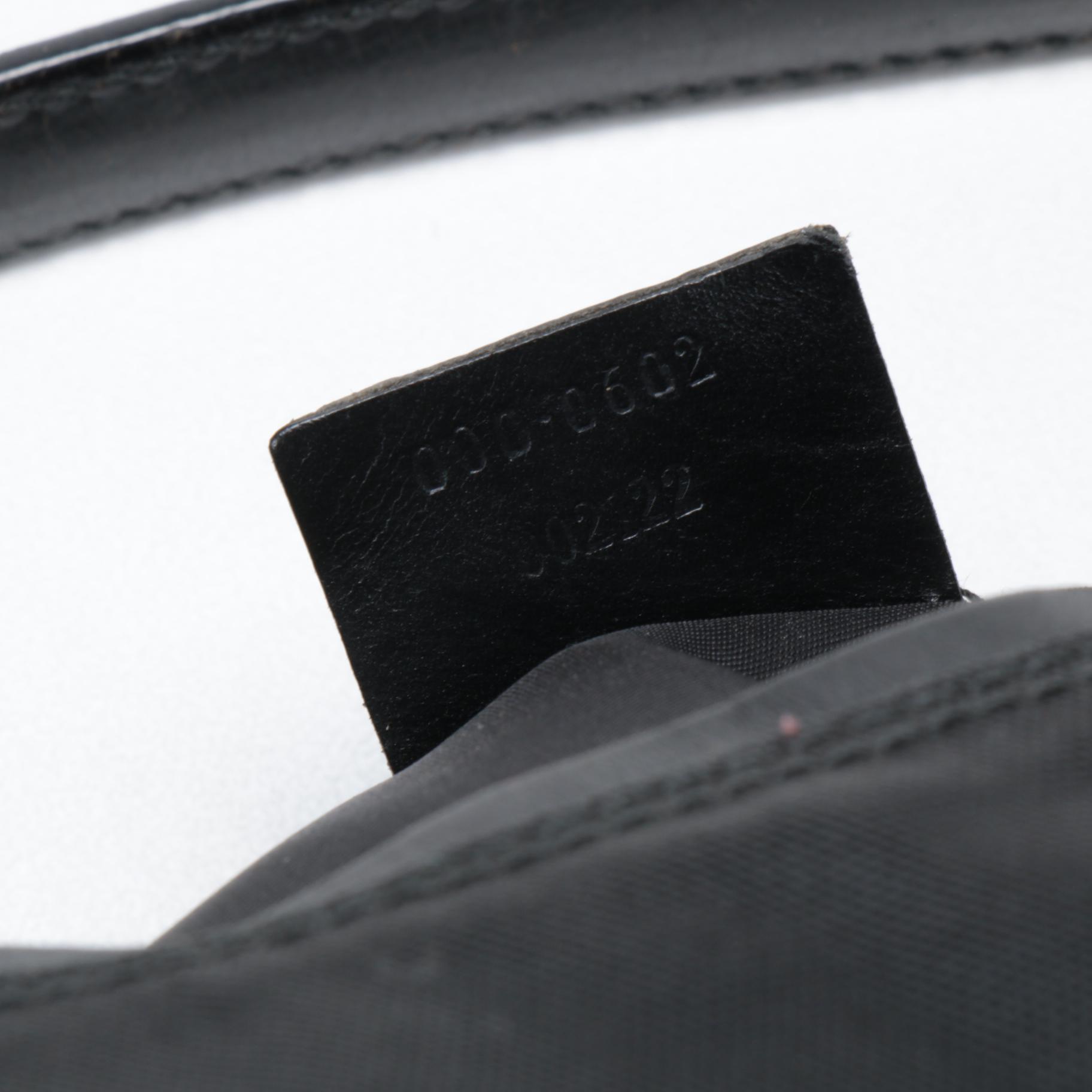 Gucci Black Canvas and Leather Shoulder Bag