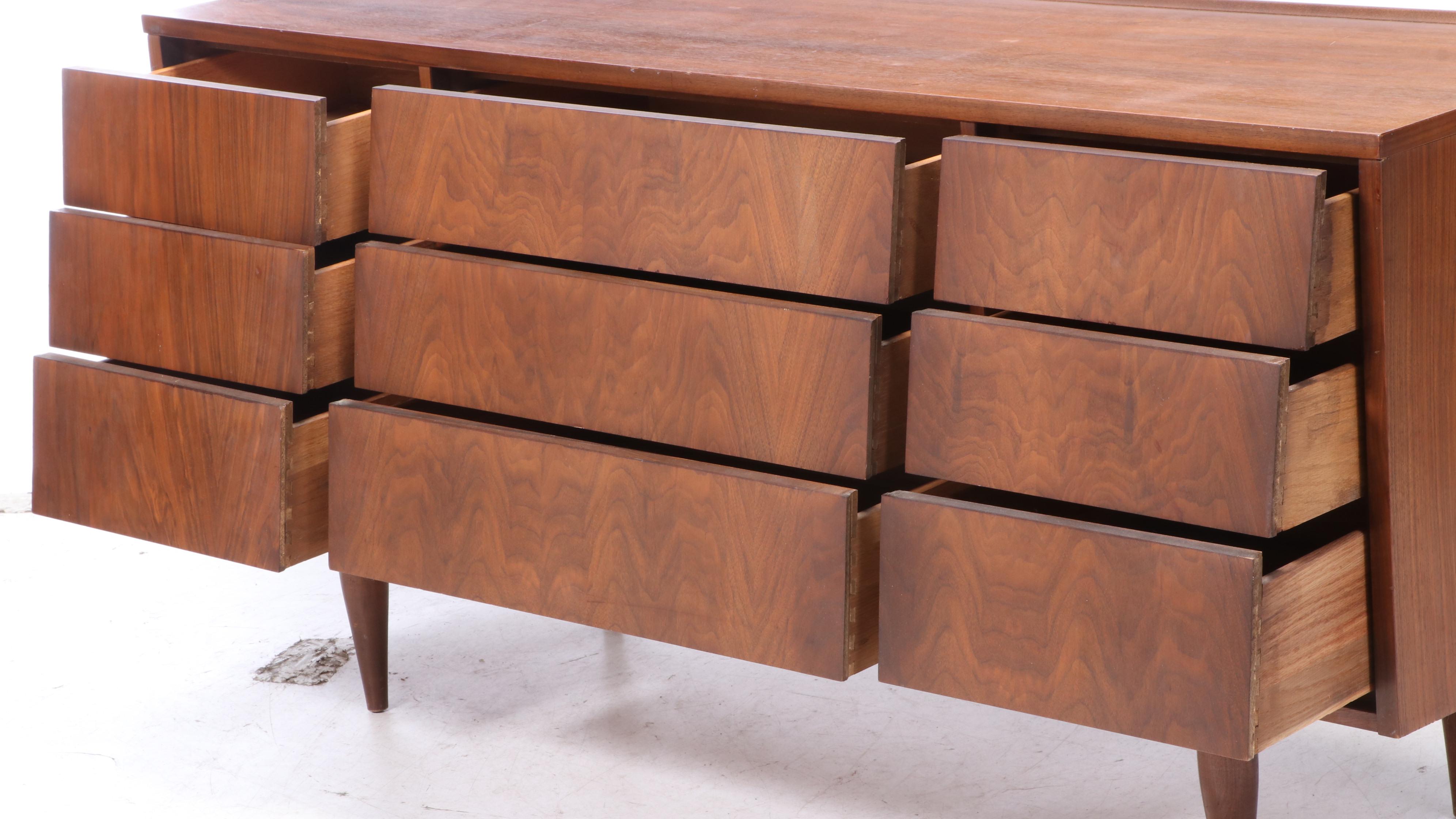 Mid Century Modern Walnut Chest of Drawers