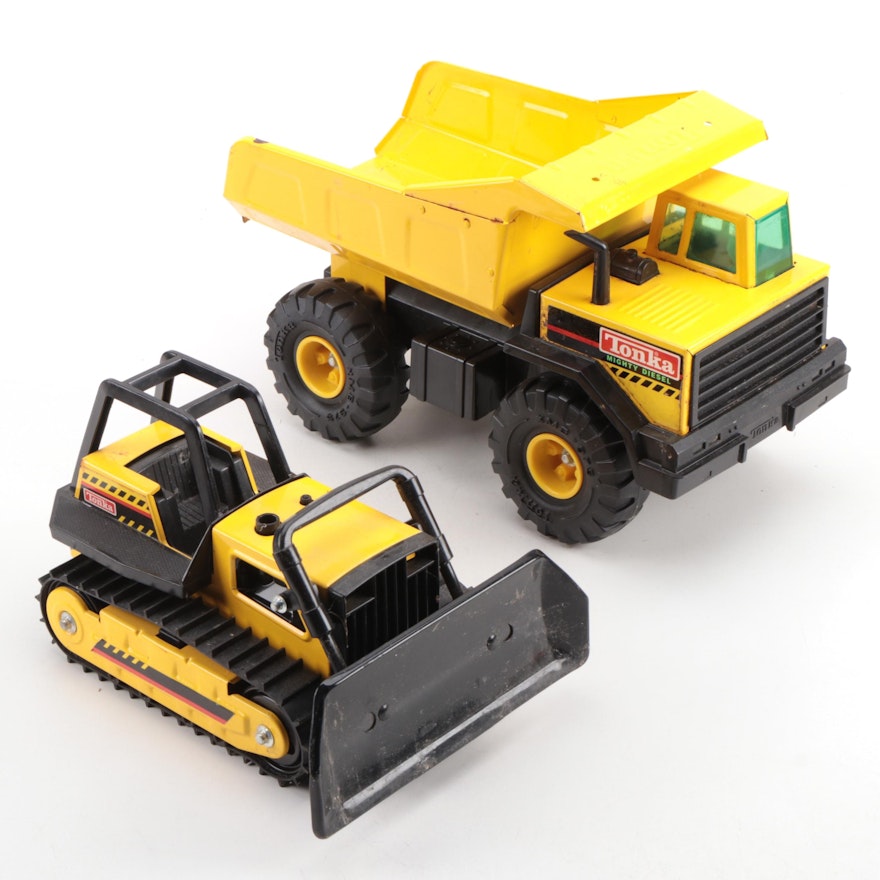 Tonka Toys "Mighty Diesel" Dump Truck with Bulldozer